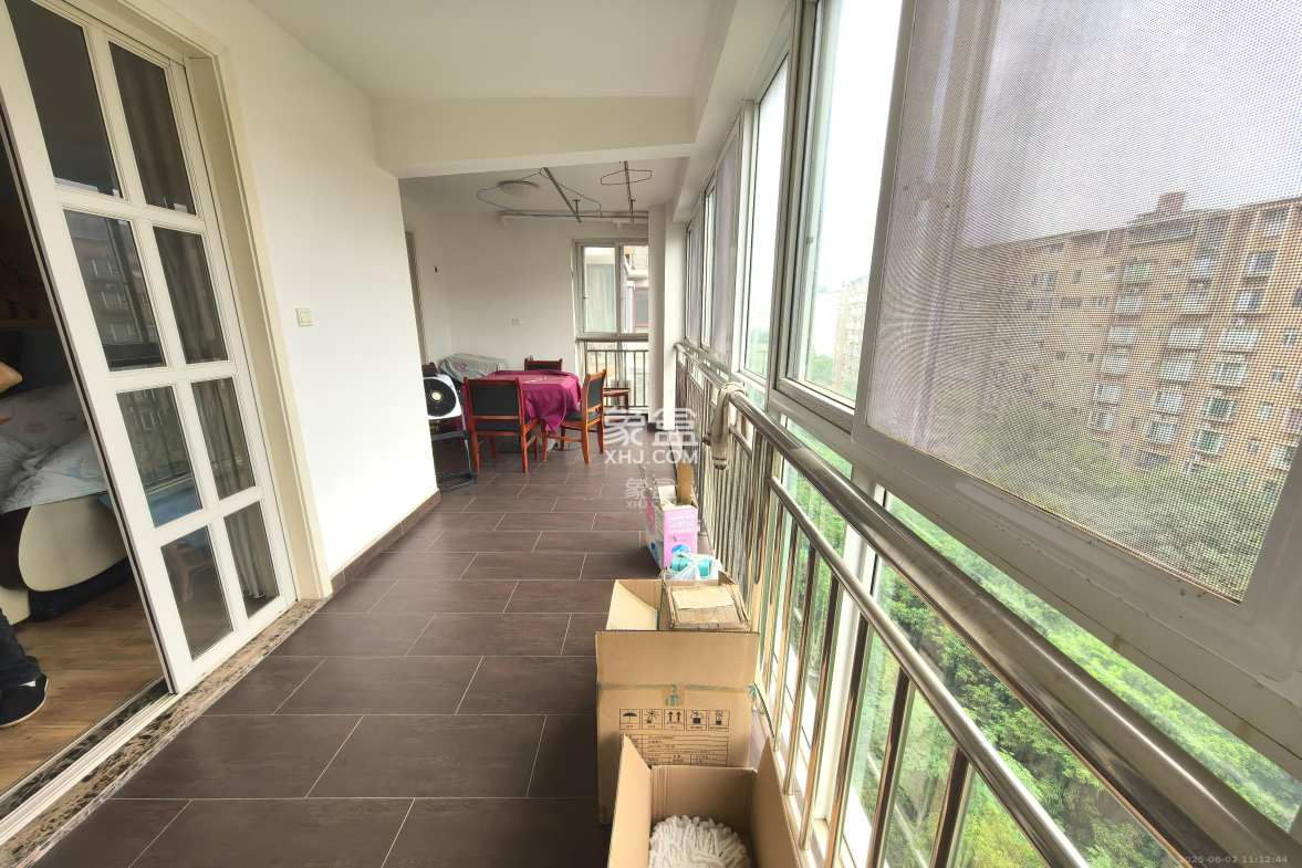 金葳佳园 4室2厅2卫 4000.0元/月 金葳佳园 4室2厅2卫 4000.0元/月室内图