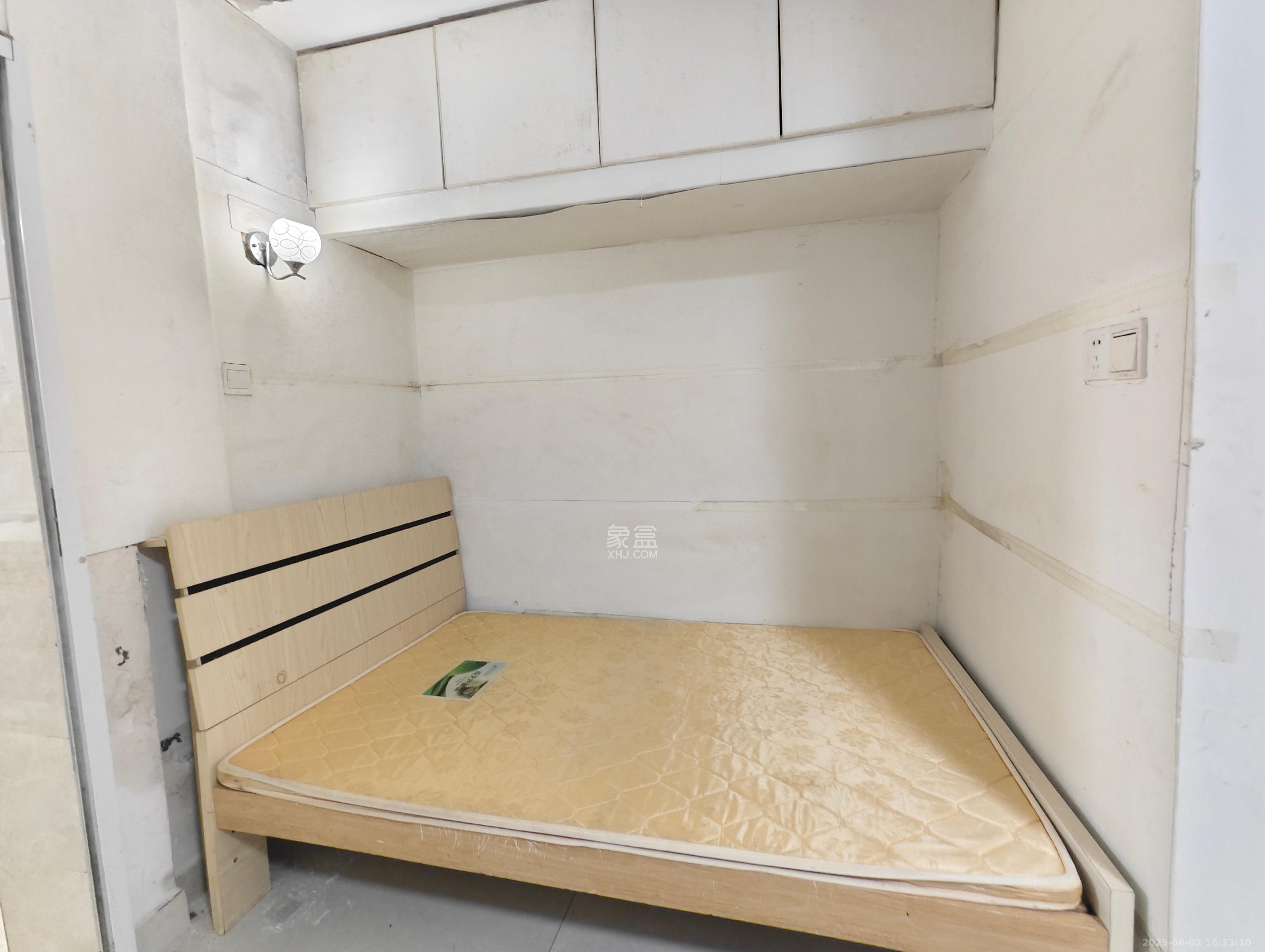 建湘新村  1室0厅1卫   1100.00元/月室内图