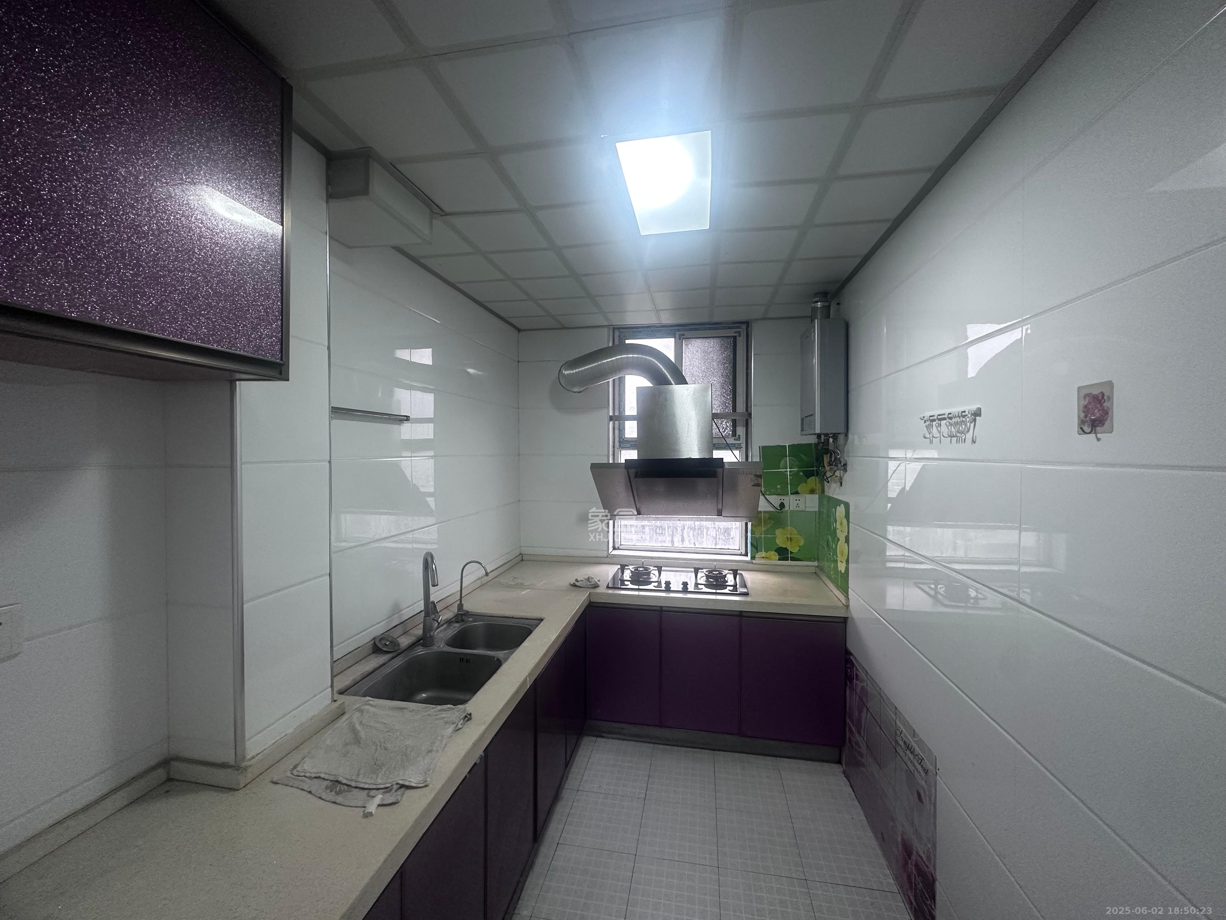 紫薇公寓 2室2厅1卫 2200.0元/月 紫薇公寓 2室2厅1卫 2200.0元/月室内图