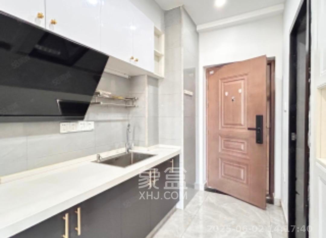 奥克斯滨仕花园(奥克斯洋湖广场/奥克斯中心)  1室1厅1卫    2000.0元/月 奥克斯滨仕花园(奥克斯洋湖广场/奥克斯中心)  1室1厅1卫    2000.0元/月室内图