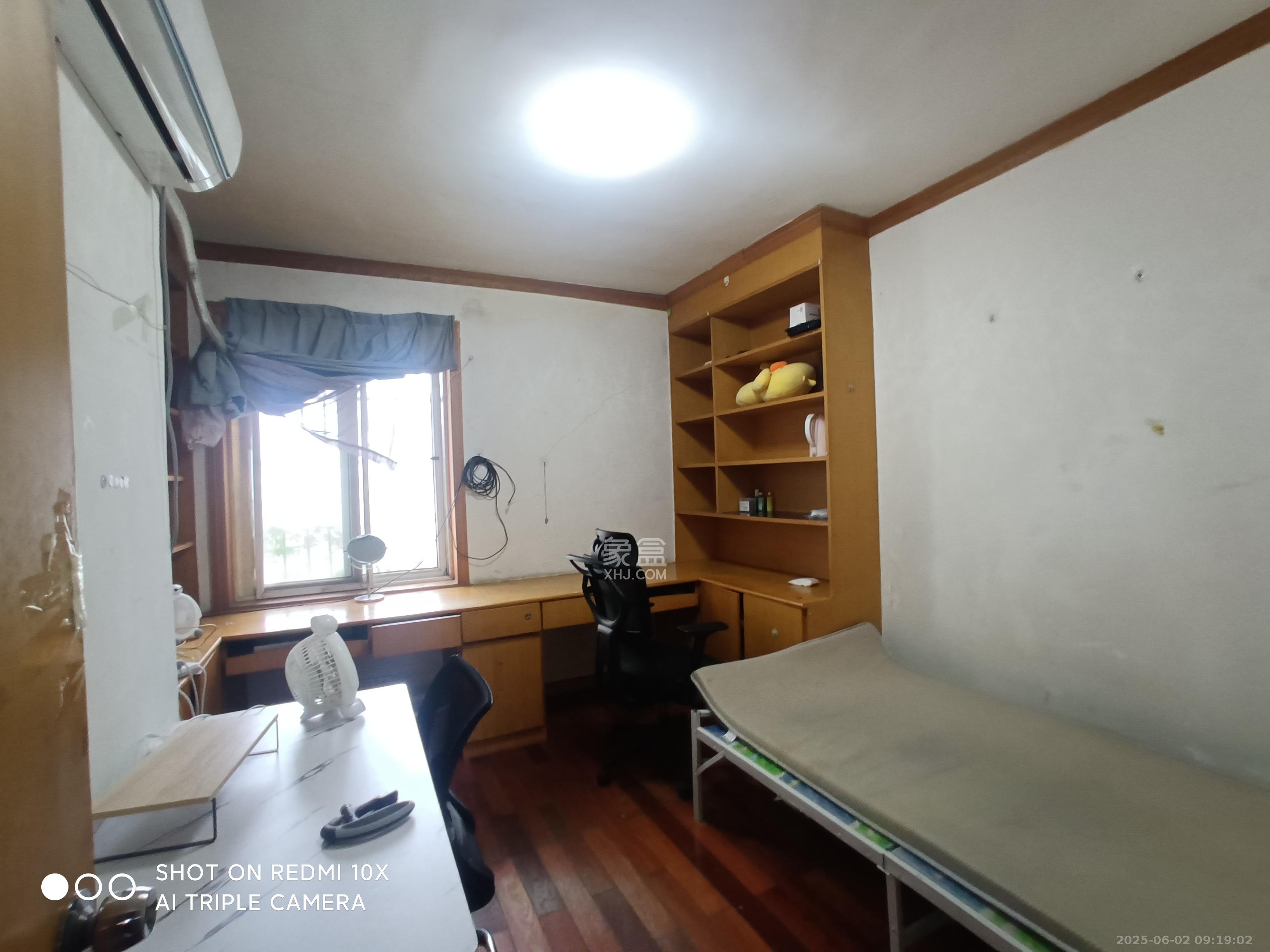 海华锦园  3室1厅1卫    1800.0元/月室内图