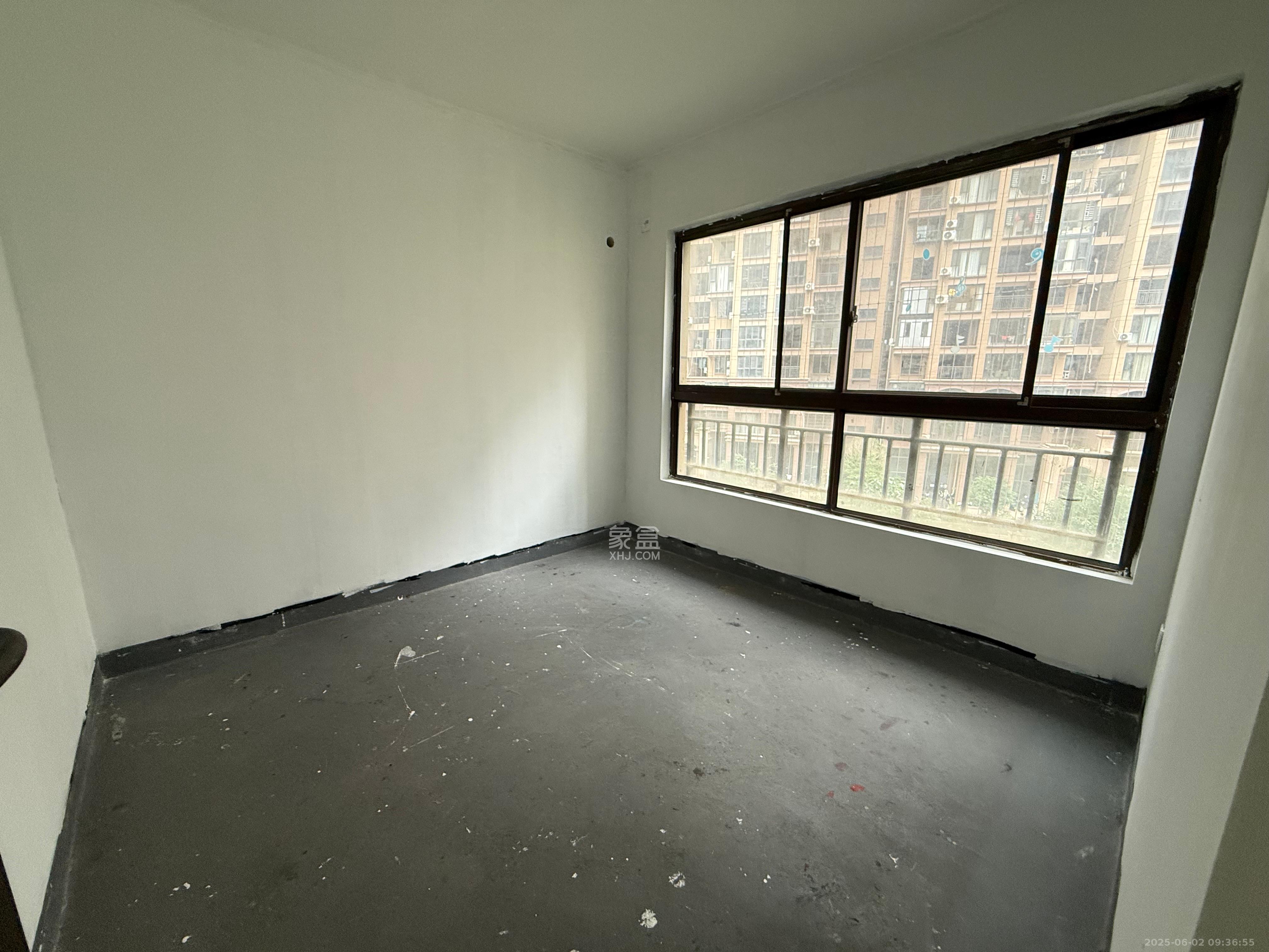 华润橡树湾 3室2厅2卫 2000.0元/月 华润橡树湾 3室2厅2卫 2000.0元/月室内图