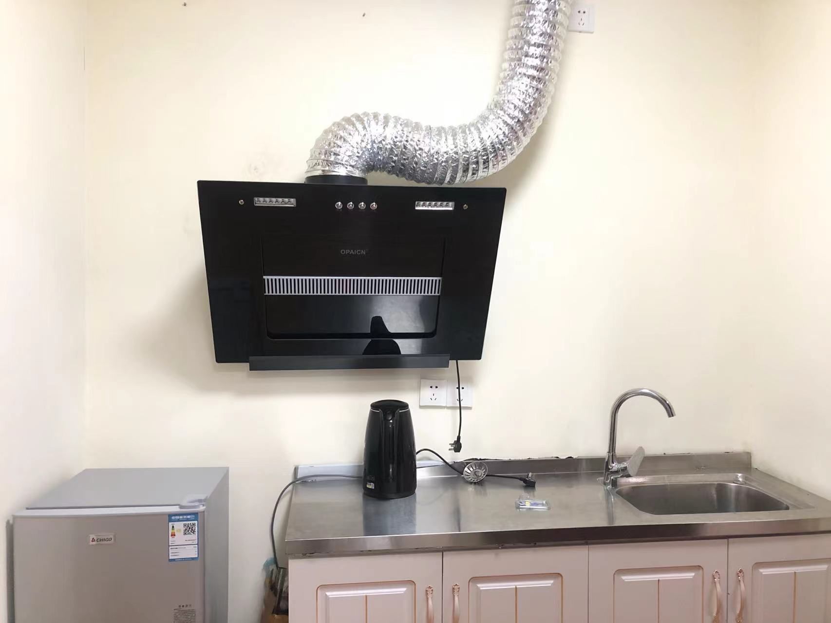 民俗文化广场 1室1厅1卫 1200.0元/月 民俗文化广场 1室1厅1卫 1200.0元/月室内图