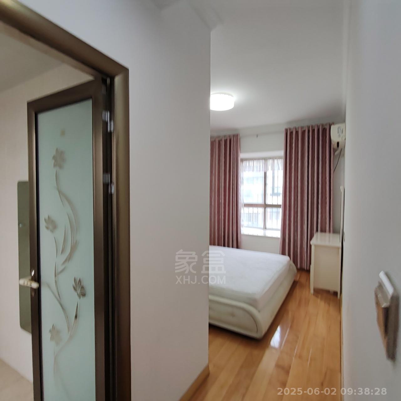 景秀名园 3室2厅2卫 1300.0元/月 景秀名园 3室2厅2卫 1300.0元/月室内图