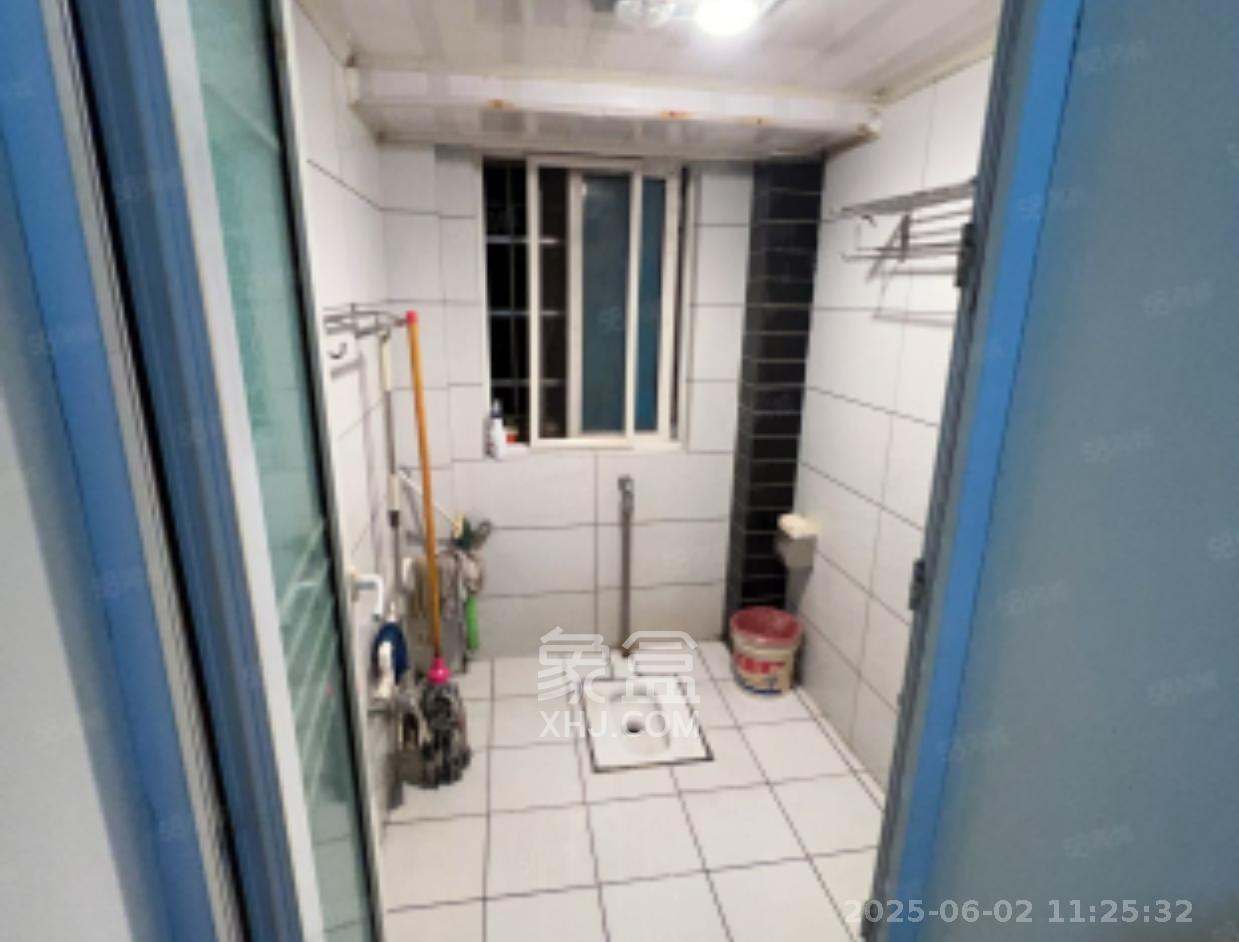 富绿新村  3室1厅1卫   1900.00元/月室内图
