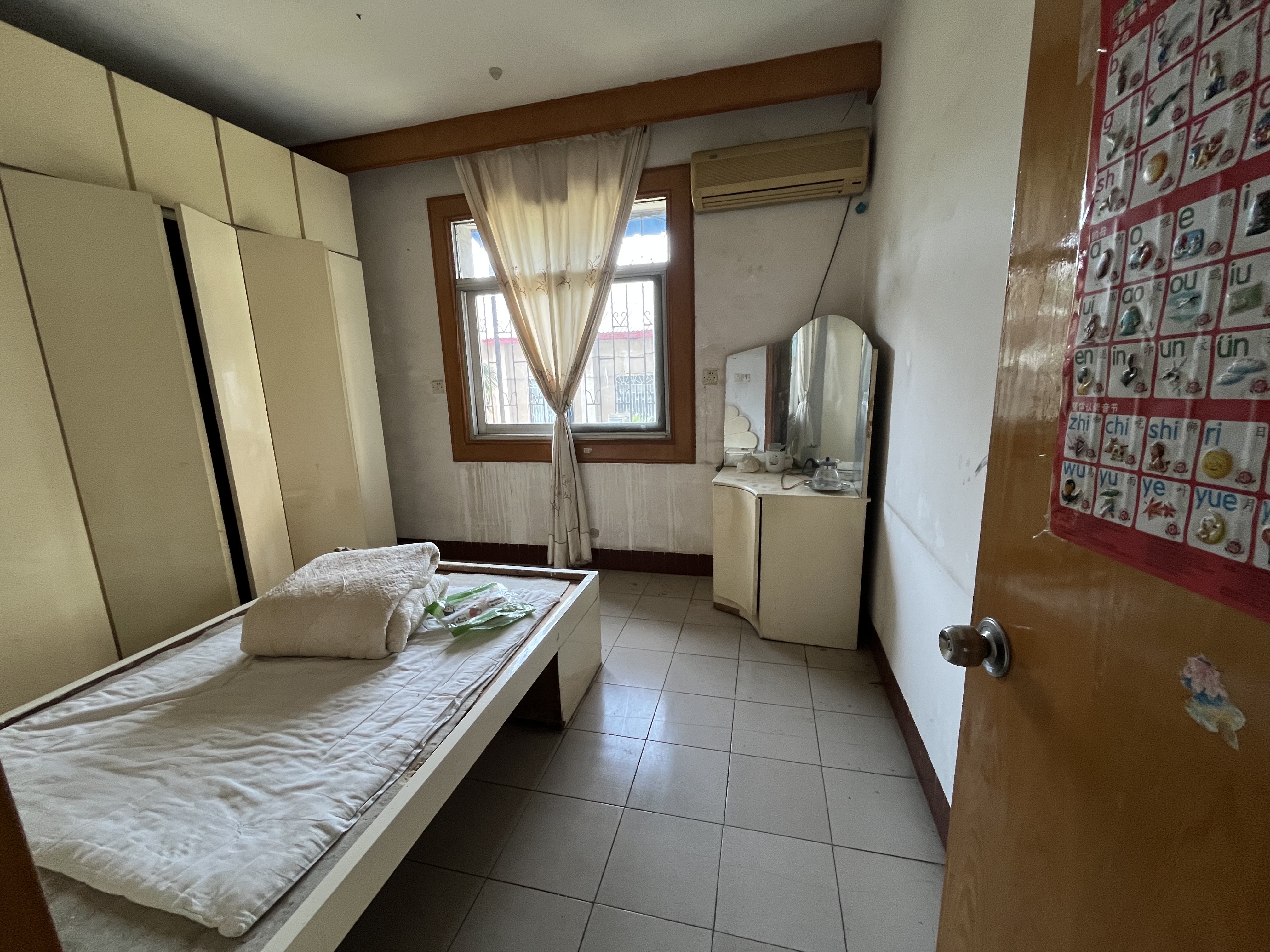 电力局家属楼 3室1厅1卫 800.0元/月 电力局家属楼 3室1厅1卫 800.0元/月室内图