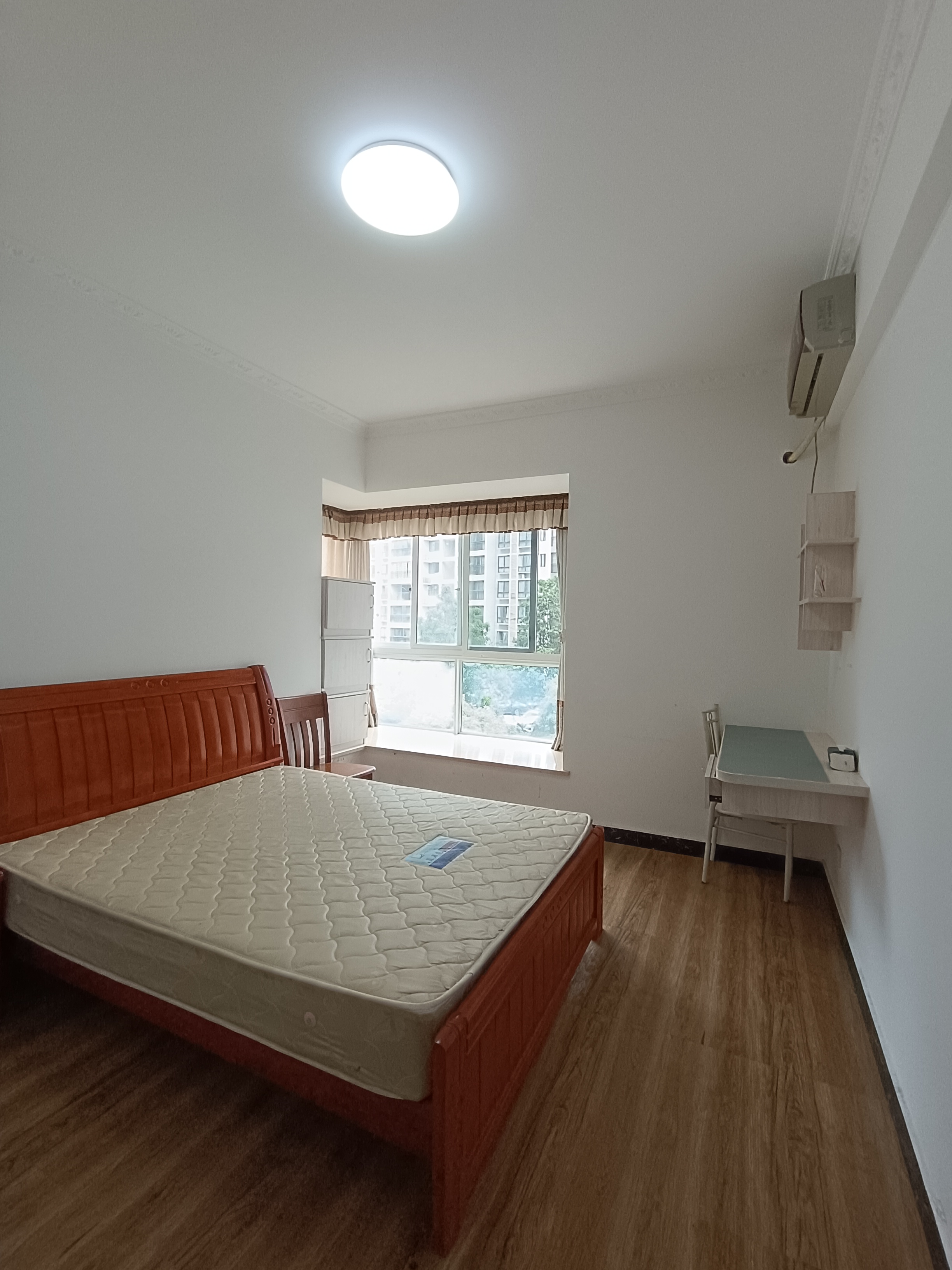 山城上品 2室2厅1卫 1500.0元/月 山城上品 2室2厅1卫 1500.0元/月室内图