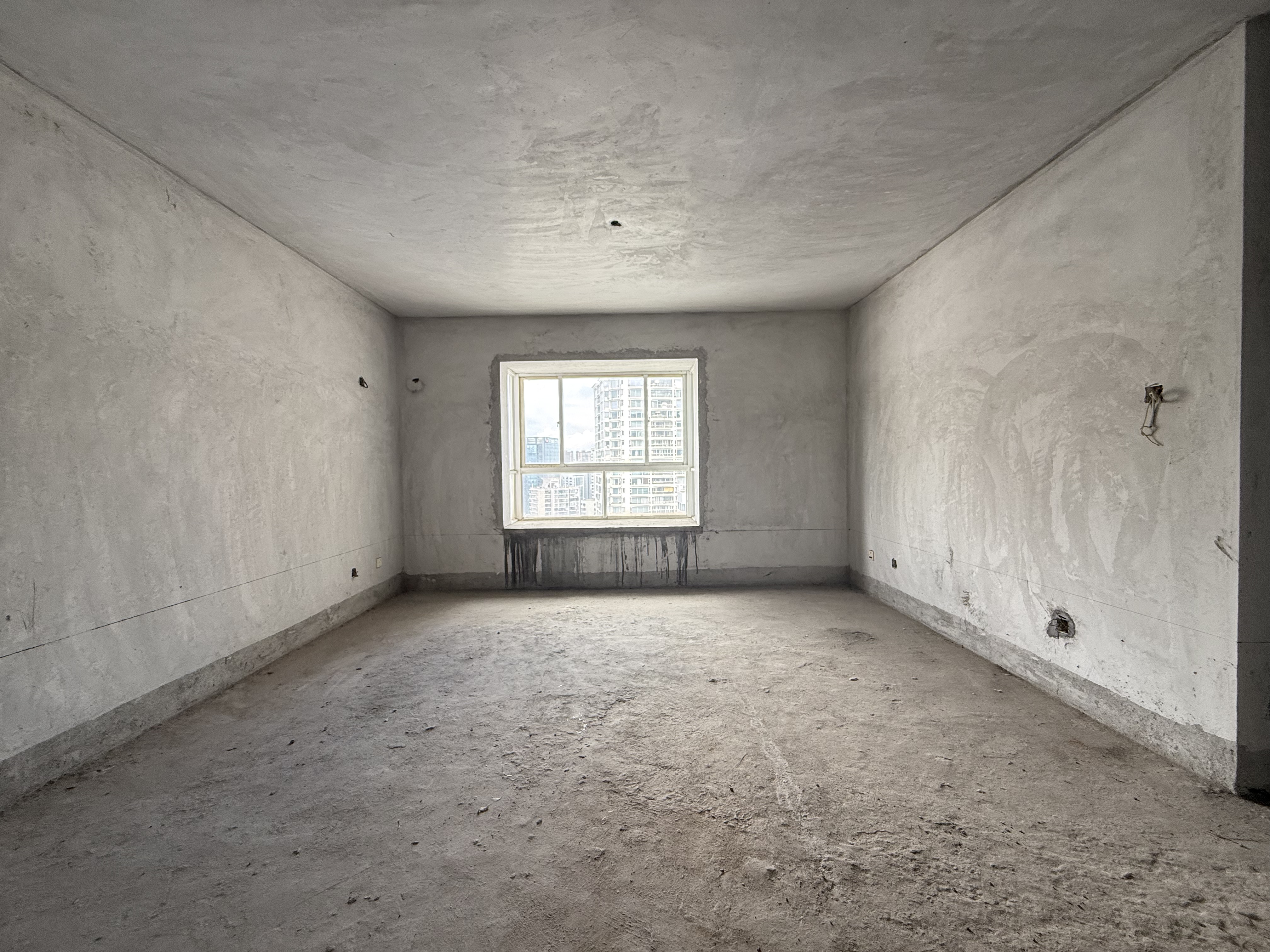 景瑞花园  3室2厅2卫    150.0万 景瑞花园  3室2厅2卫    150.0万室内图