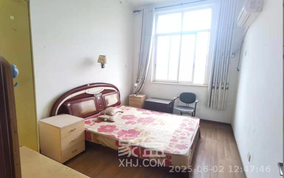 山水人家一二期 3室2厅1卫 1600.0元/月 山水人家一二期 3室2厅1卫 1600.0元/月室内图