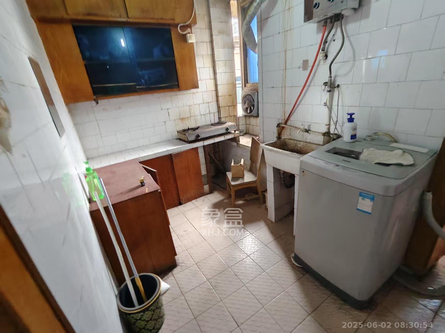 公安分局综合楼 2室1厅1卫 1000.0元/月 公安分局综合楼 2室1厅1卫 1000.0元/月室内图