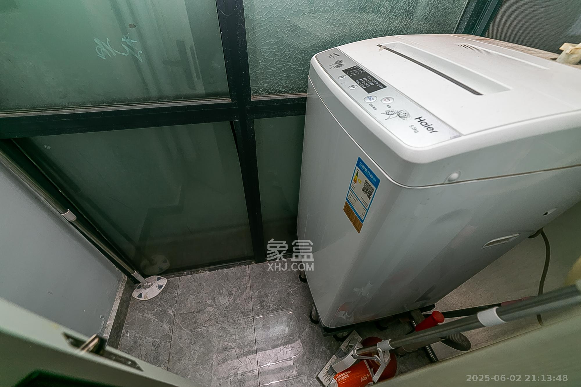 东怡外国（南湖一号)  2室2厅1卫   110.00万其他