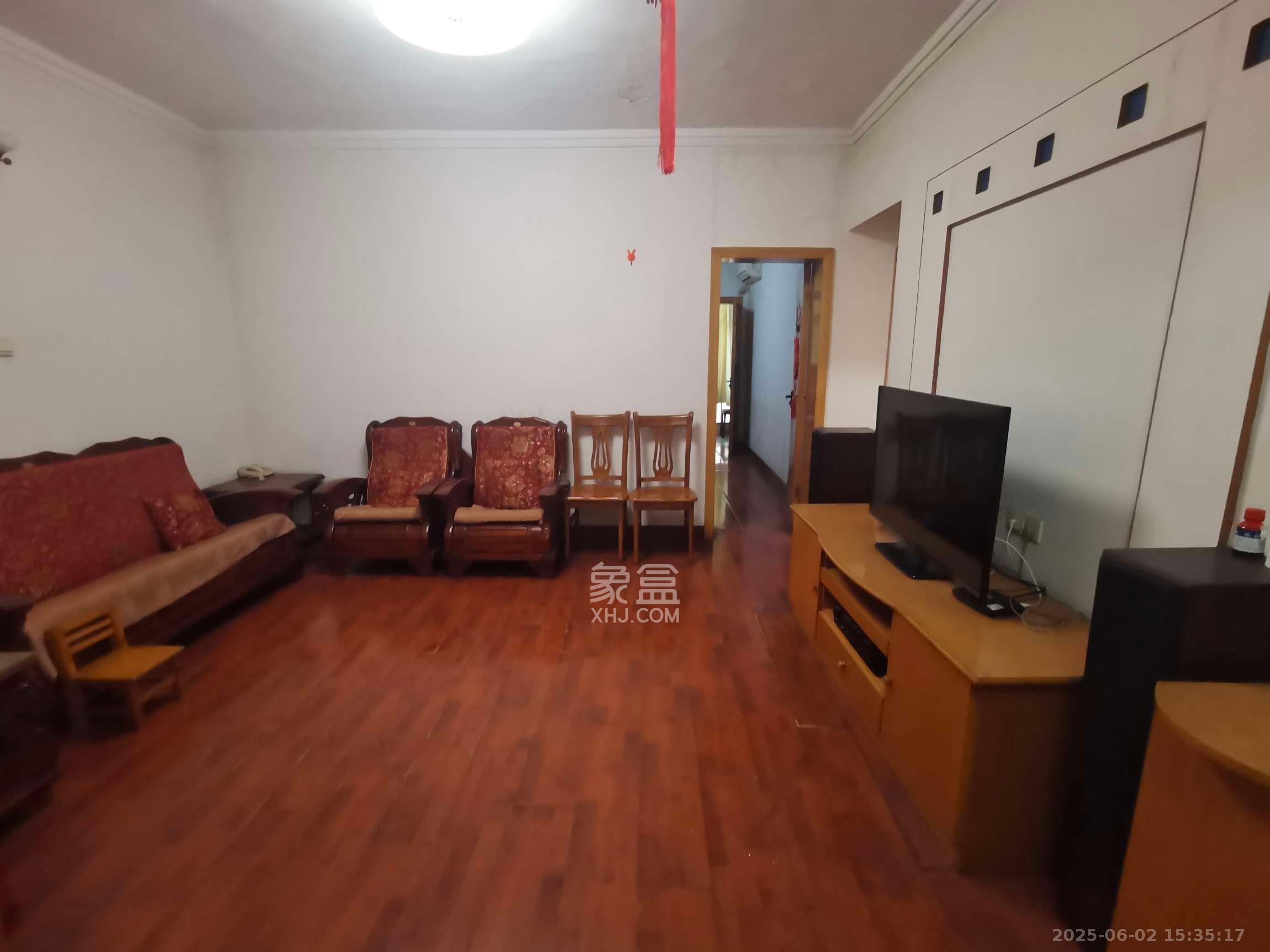 红旗区一片 3室1厅1卫 1900.0元/月 红旗区一片 3室1厅1卫 1900.0元/月室内图