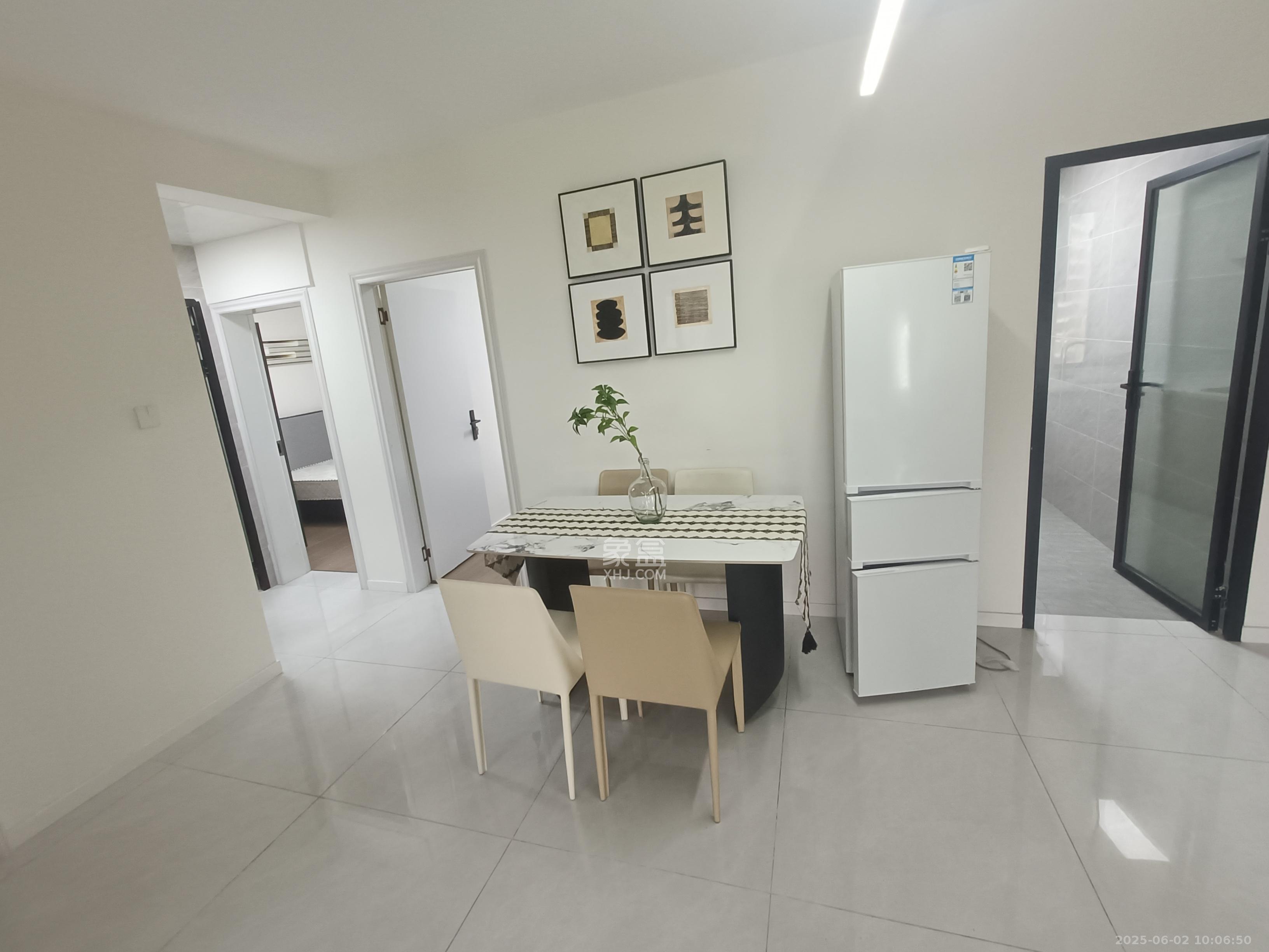 金茂梅溪湖 2室2厅1卫 2300.0元/月 金茂梅溪湖 2室2厅1卫 2300.0元/月室内图