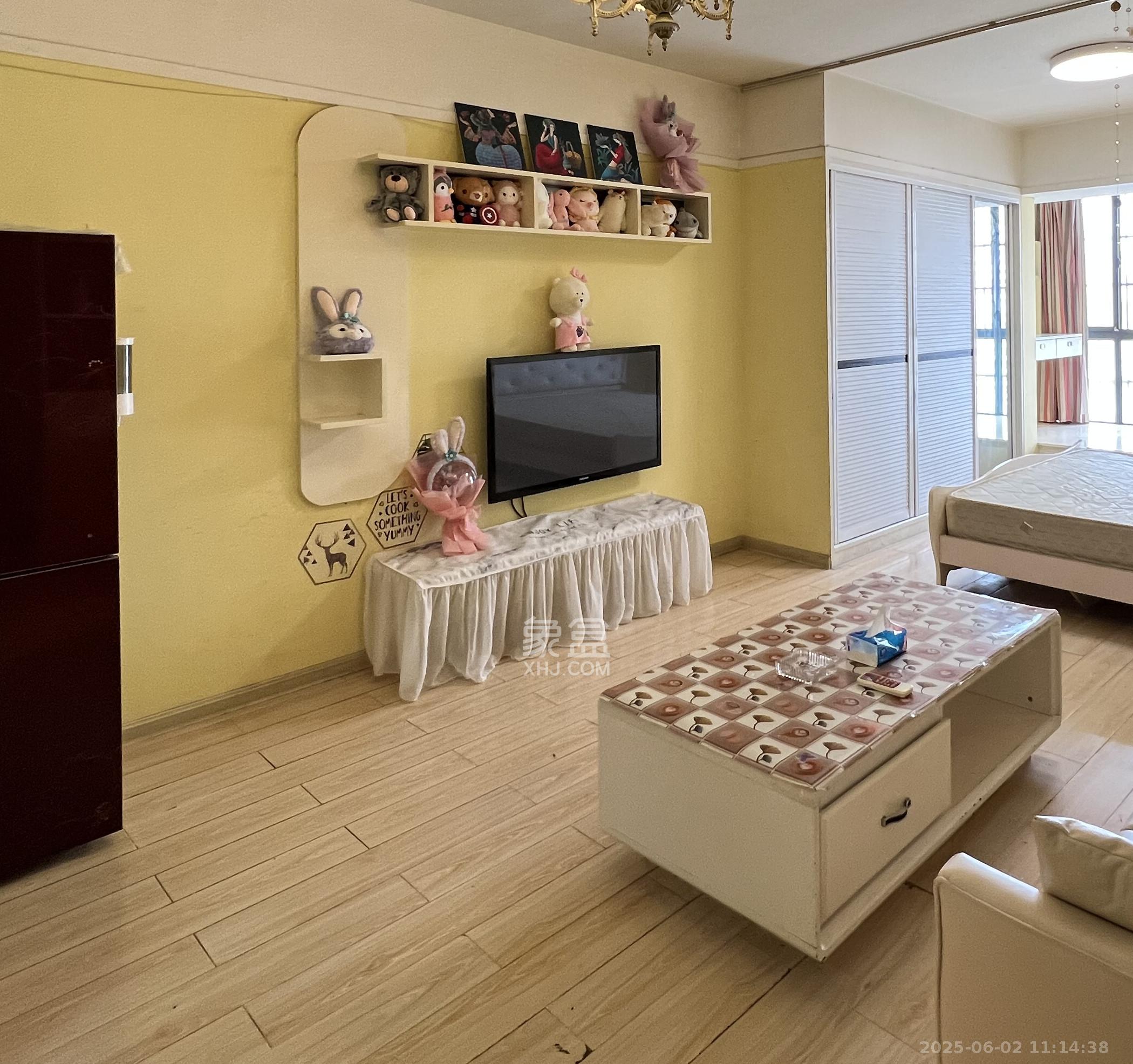 少帅府 1室1厅1卫 2400.0元/月 少帅府 1室1厅1卫 2400.0元/月室内图