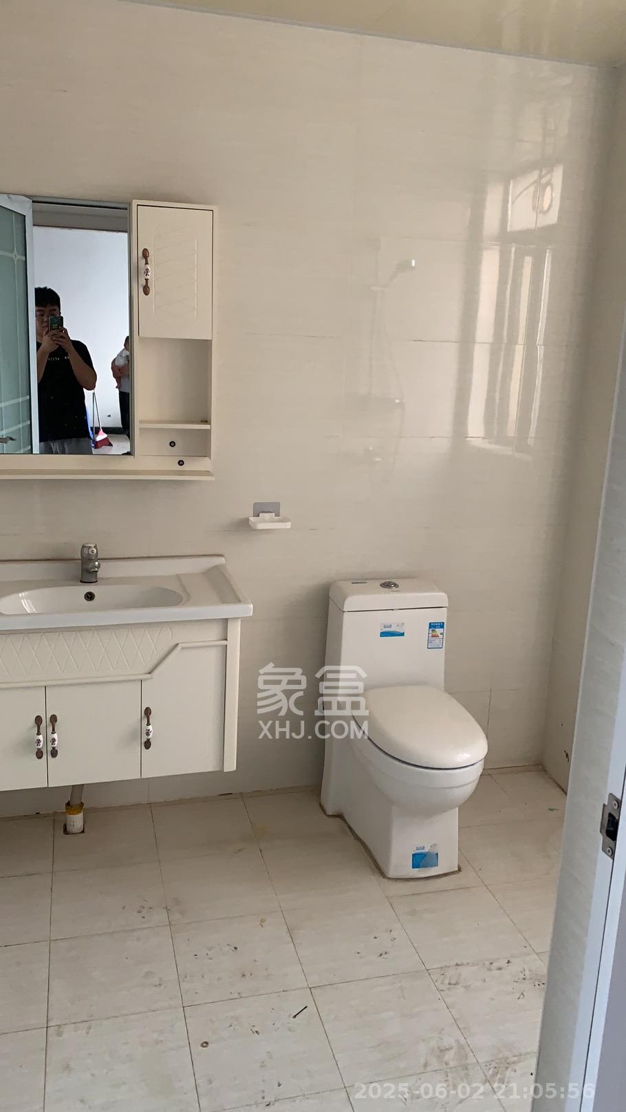 佳兆业水岸新都 3室2厅1卫 1300.0元/月 佳兆业水岸新都 3室2厅1卫 1300.0元/月室内图