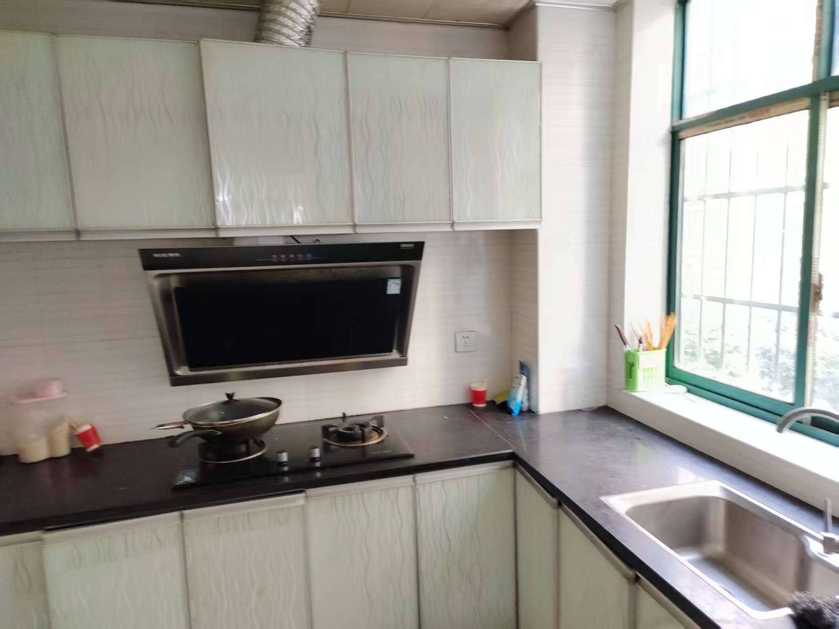 凯旋名都 3室2厅2卫 2000.0元/月 凯旋名都 3室2厅2卫 2000.0元/月室内图