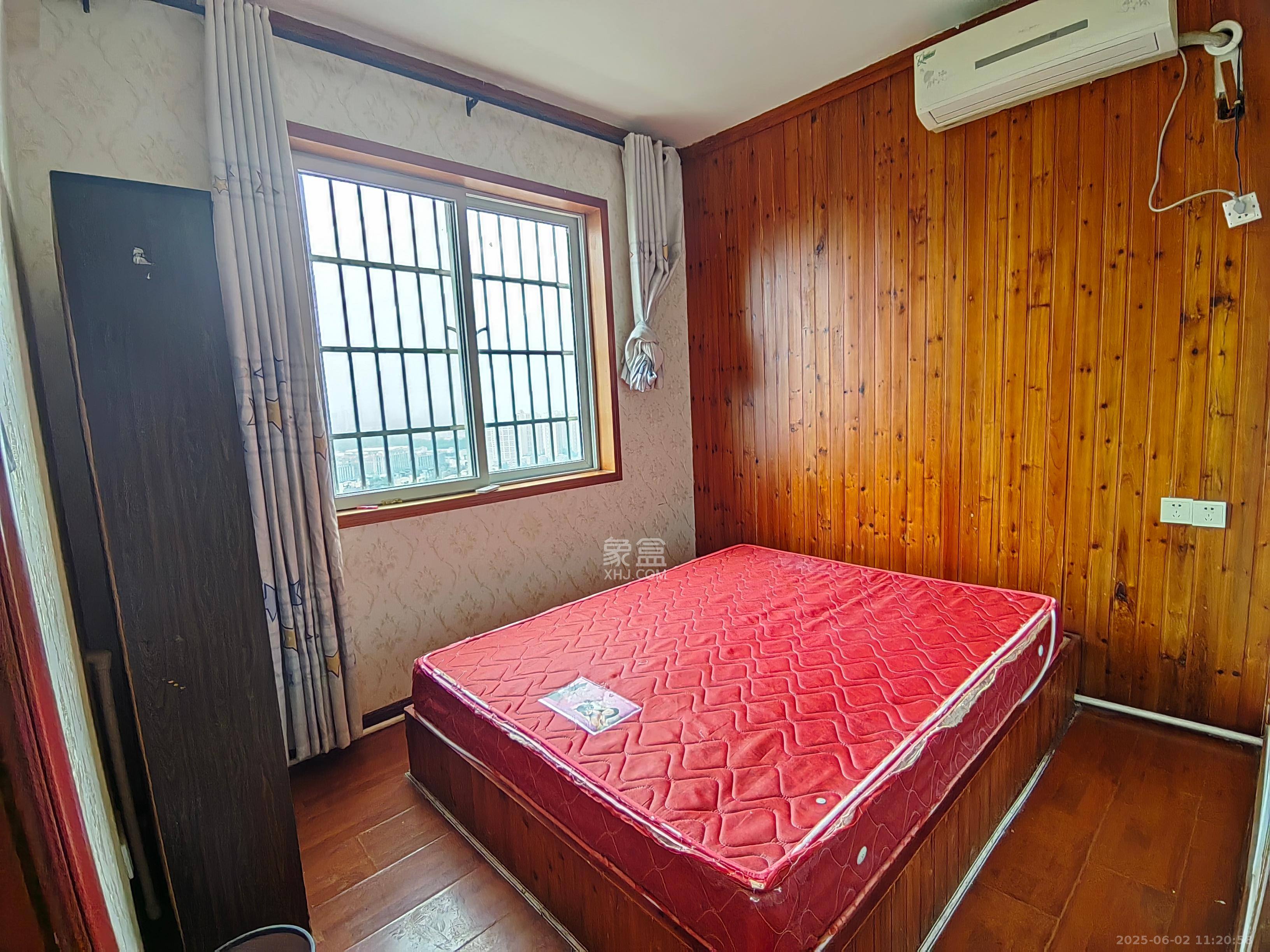 世景华庭  2室2厅1卫   1400.00元/月室内图