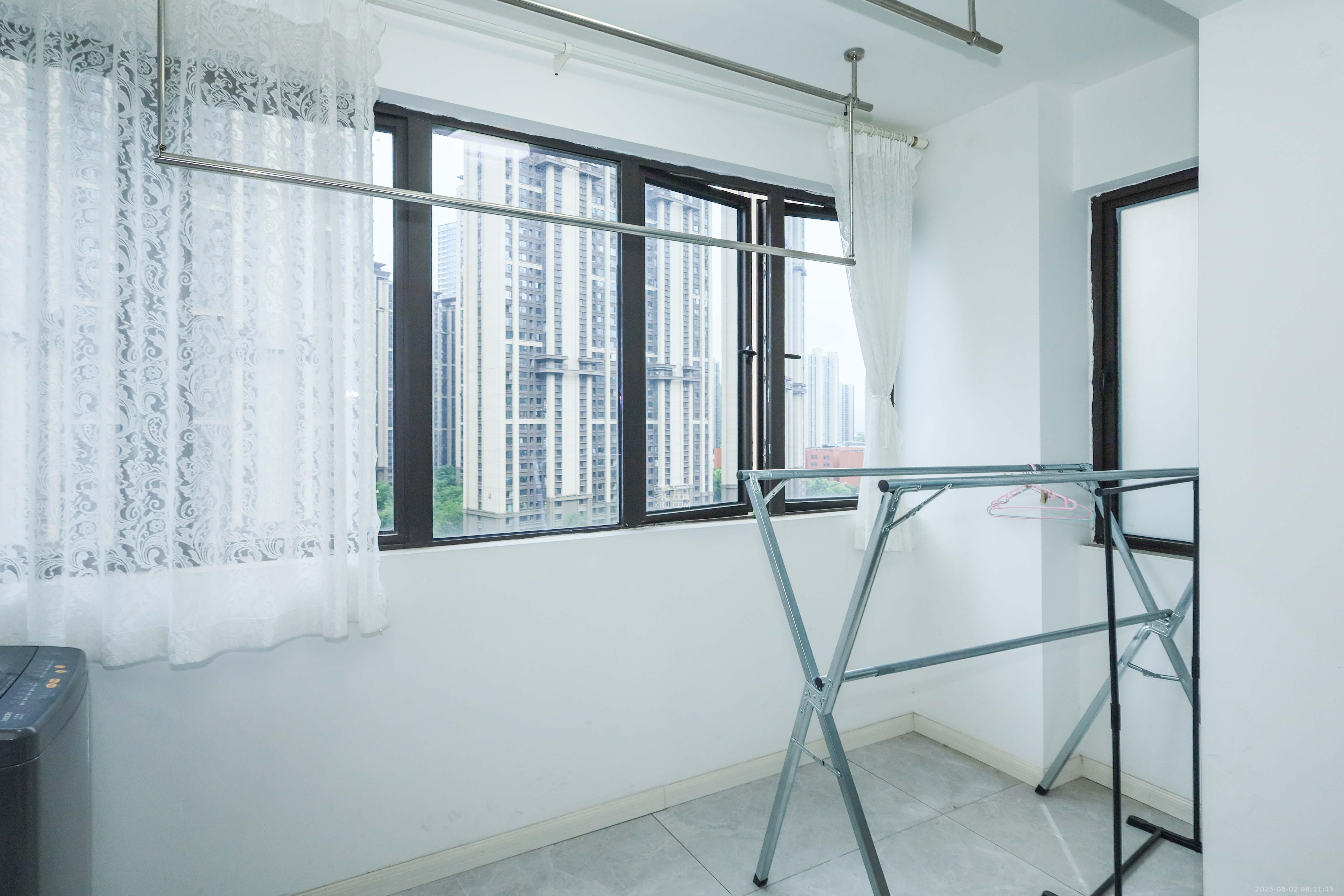 中国铁建梅溪青秀二期  3室1厅1卫   2900.00元/月室内图