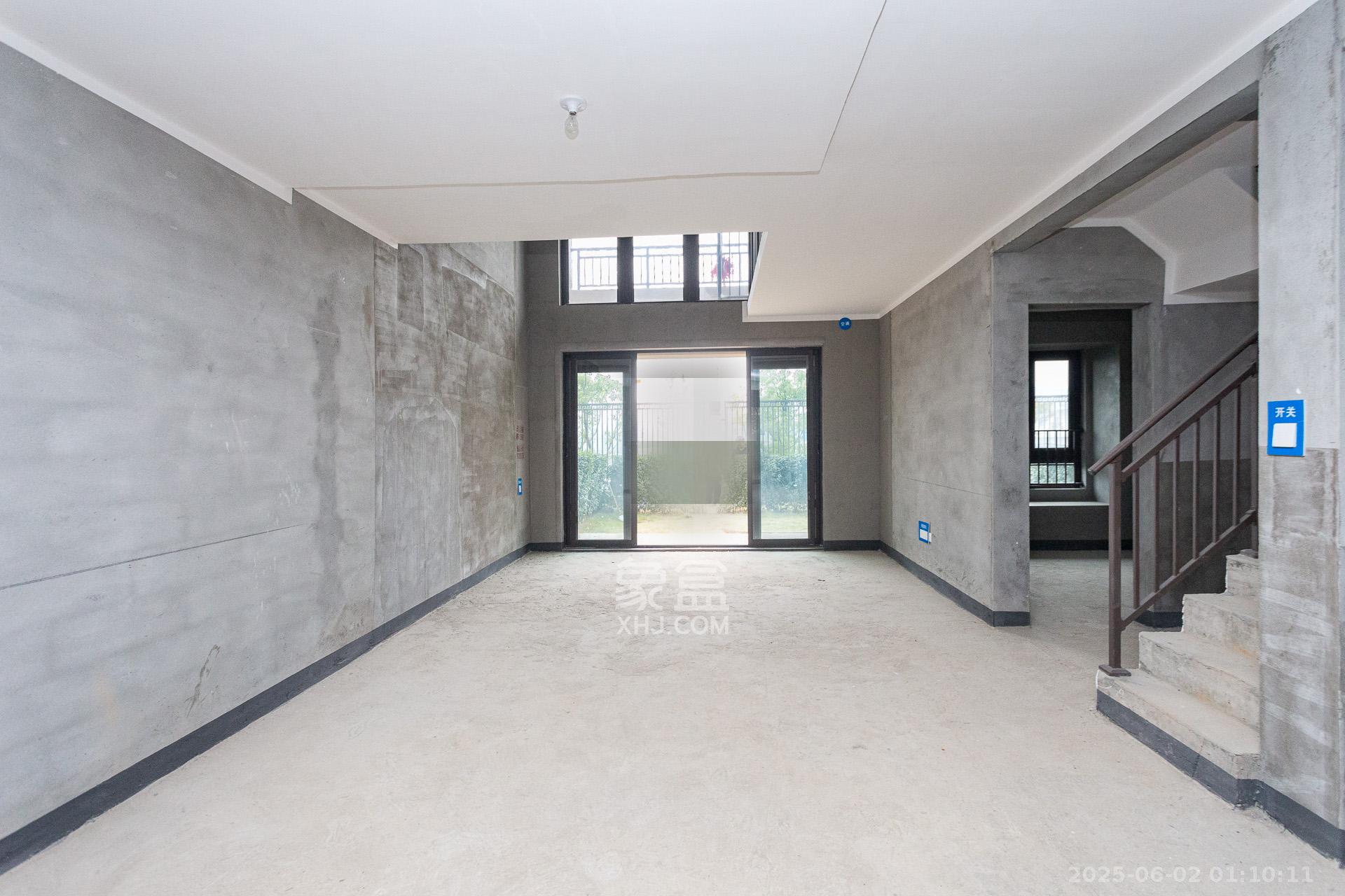 时代建发和著  5室2厅2卫    330.0万 时代建发和著  5室2厅2卫    330.0万