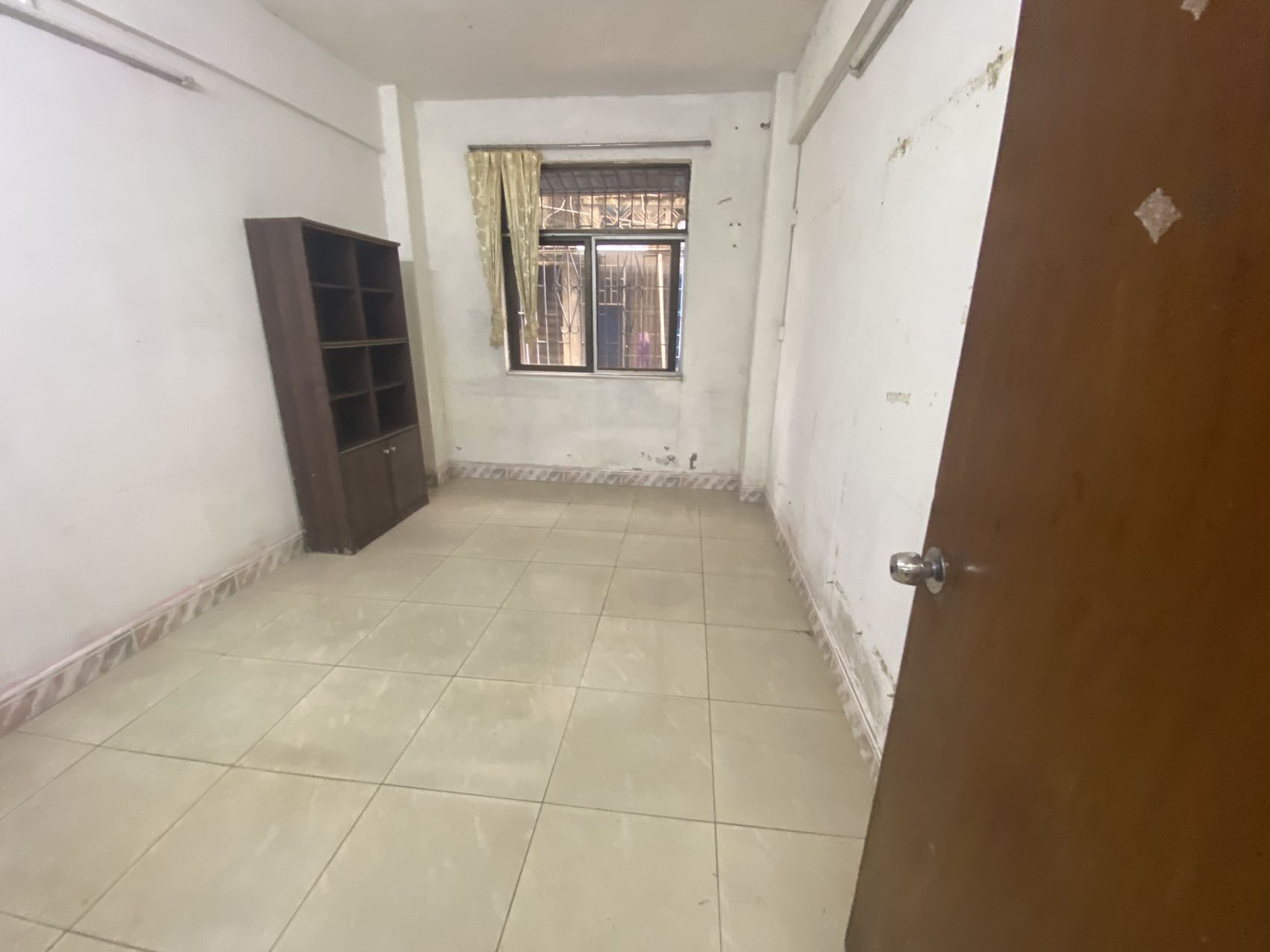 金鹿花园一期  1室0厅0卫    85.0万 金鹿花园一期  1室0厅0卫    85.0万客厅