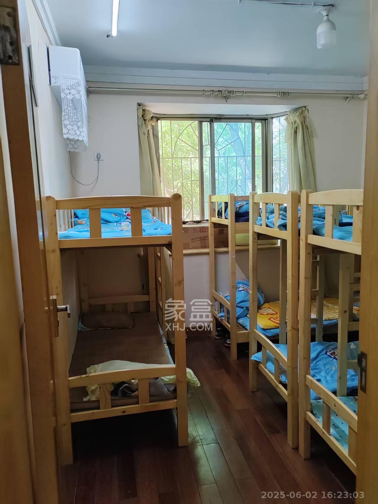 东南明苑  3室0厅0卫   2500.00元/月室内图