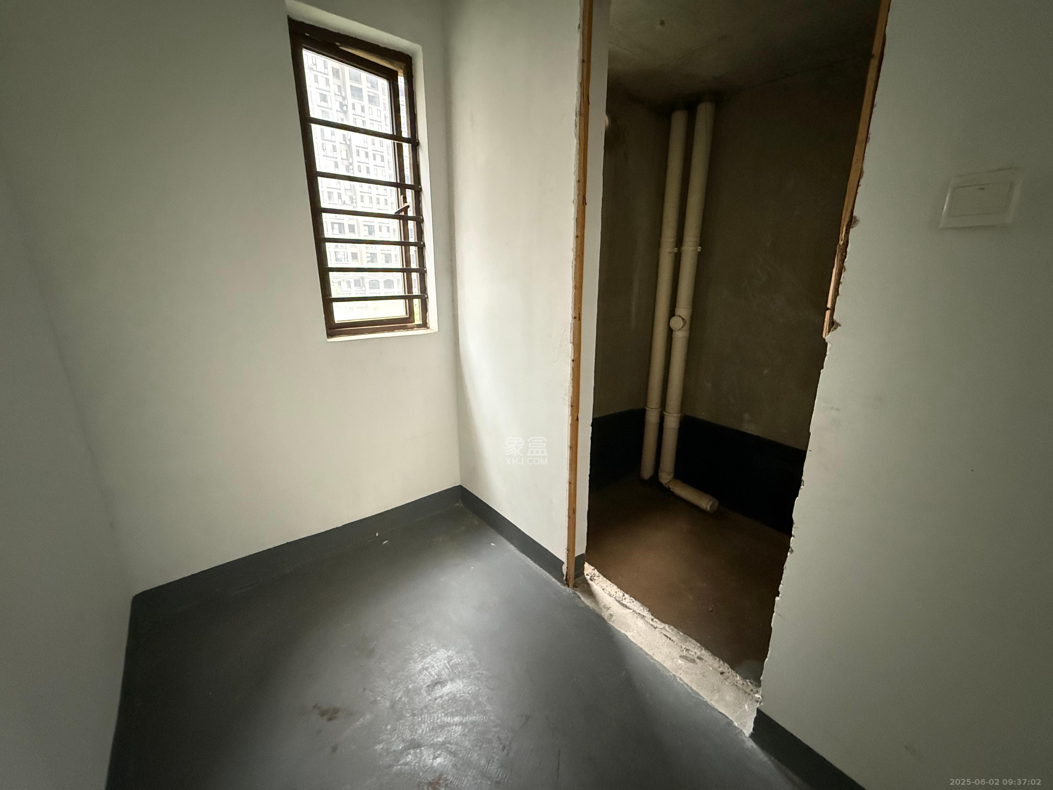 华润橡树湾 3室2厅2卫 2000.0元/月 华润橡树湾 3室2厅2卫 2000.0元/月室内图