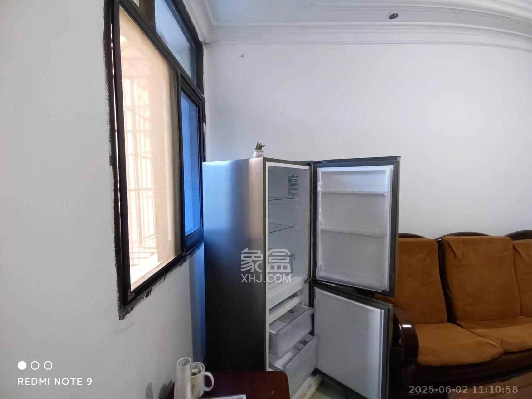 桂花路铁建宿舍 2室1厅1卫 1100.0元/月 桂花路铁建宿舍 2室1厅1卫 1100.0元/月室内图