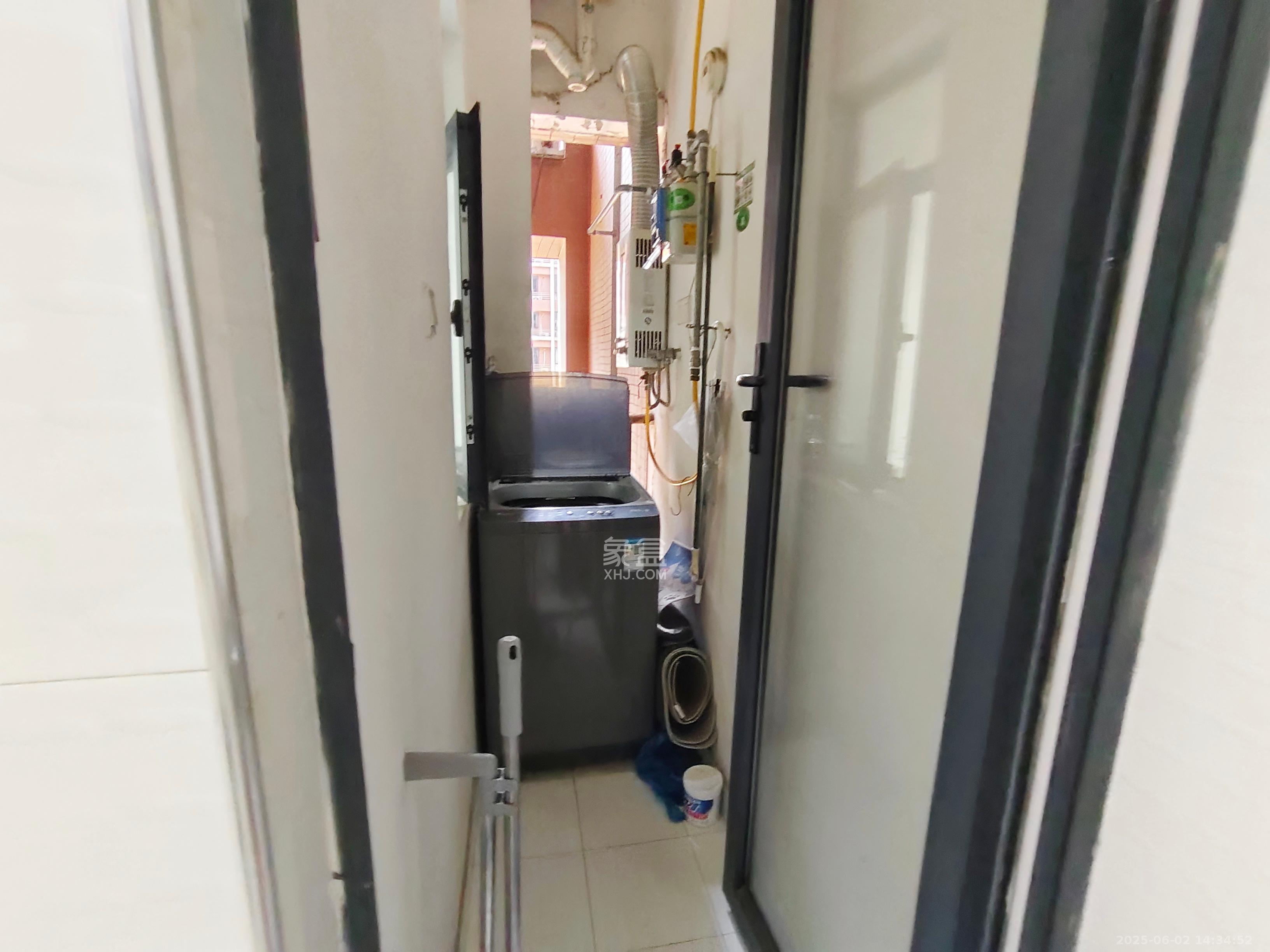 中建芙蓉工社  2室1厅1卫    1500.0元/月室内图