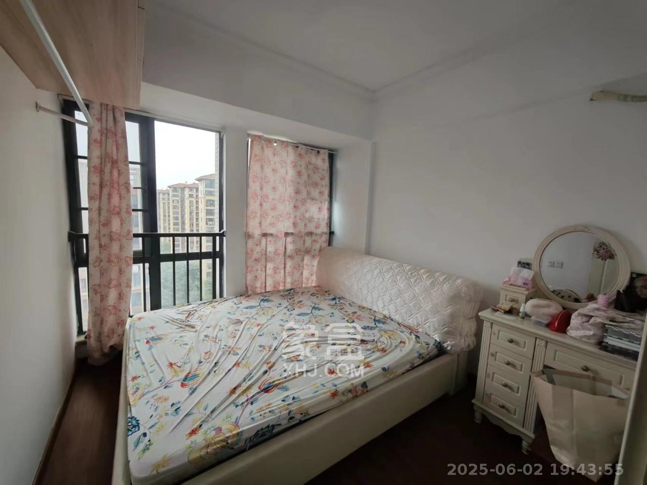 中建芙蓉工社 2室1厅1卫 1600.0元/月 中建芙蓉工社 2室1厅1卫 1600.0元/月室内图