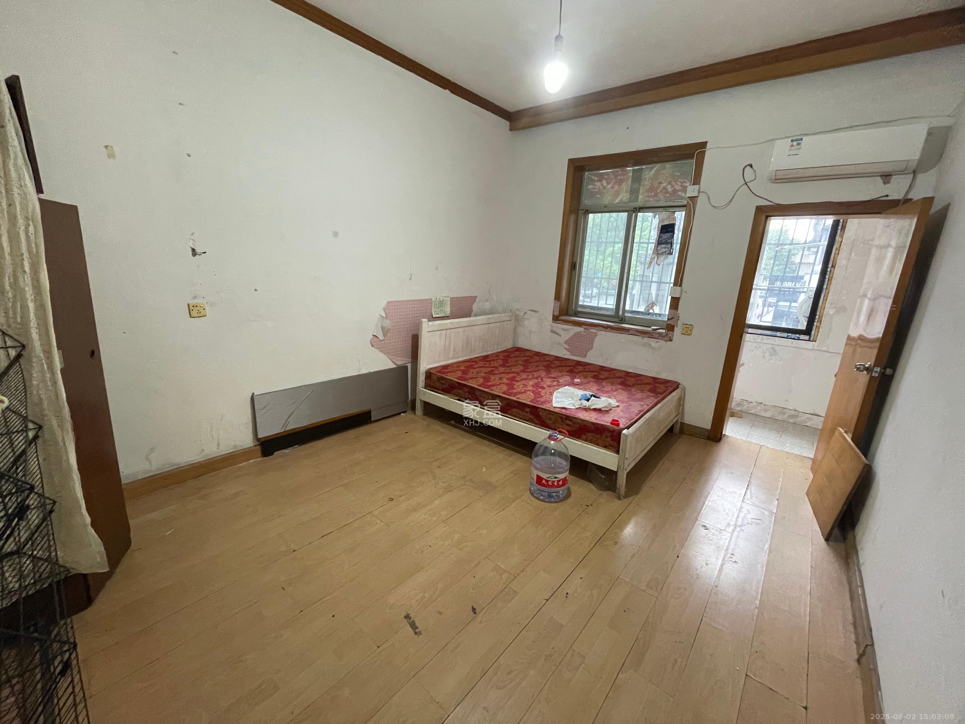 湖南省机械局宿舍(东茅街30号) 1室1厅1卫 1500.0元/月 湖南省机械局宿舍(东茅街30号) 1室1厅1卫 1500.0元/月室内图