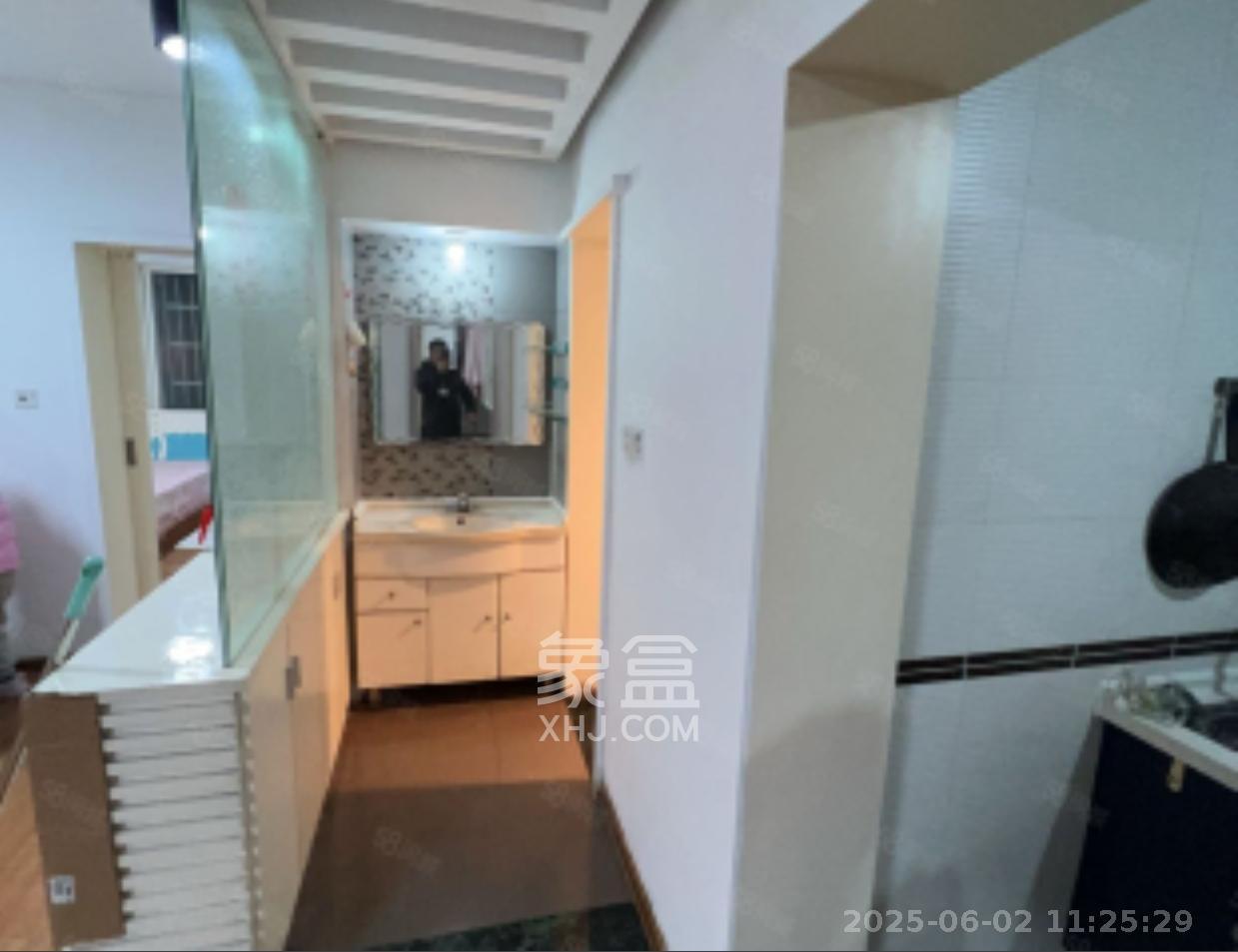 富绿新村  3室1厅1卫   1900.00元/月室内图