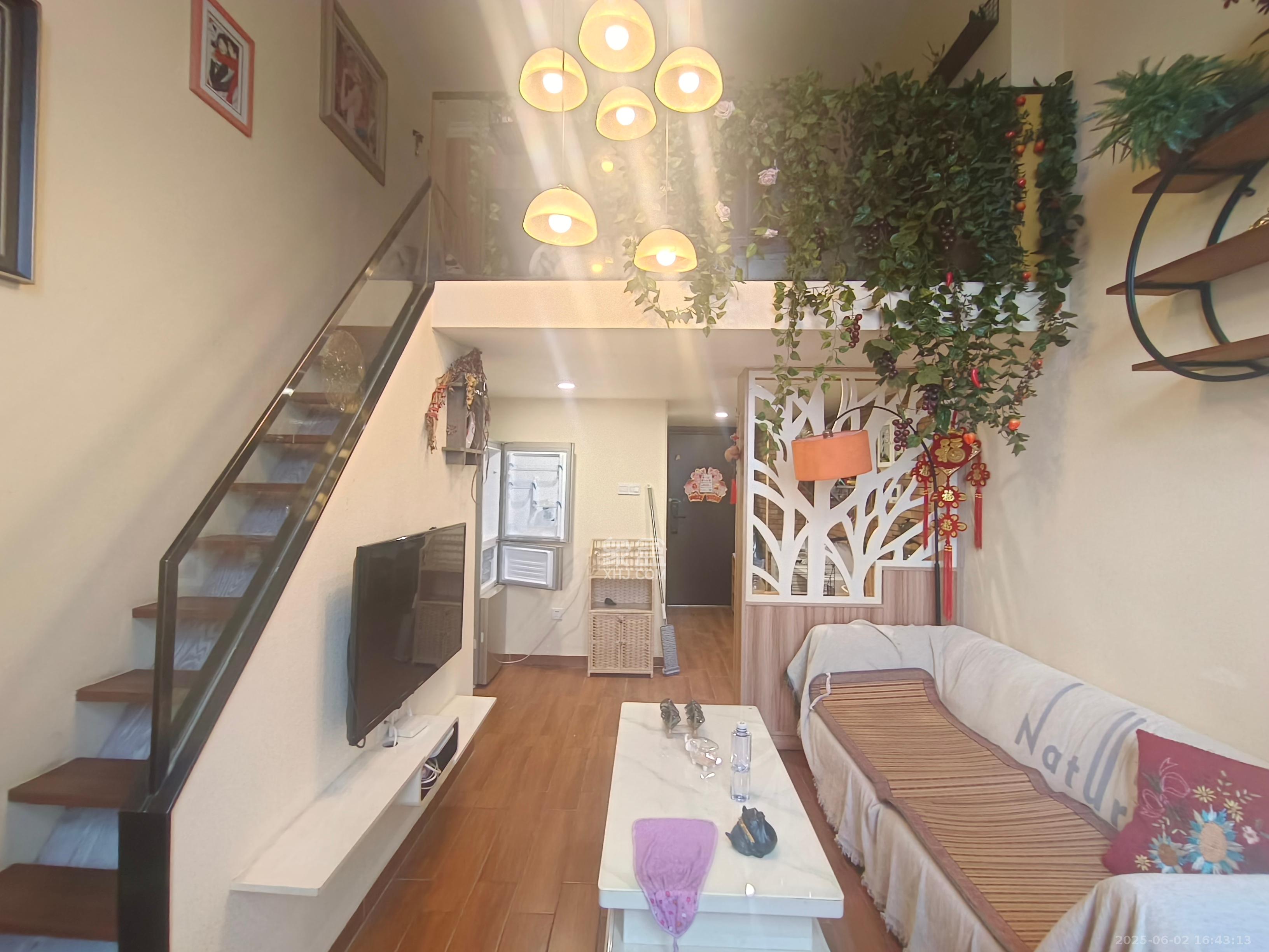 兰亭湾畔 1室1厅1卫 1700.0元/月 兰亭湾畔 1室1厅1卫 1700.0元/月室内图