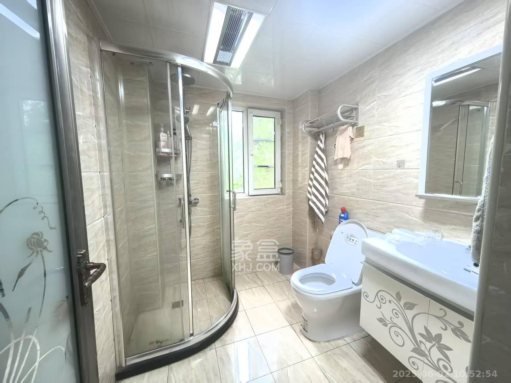 万国城(当代满庭春MOMA)二期 3室2厅2卫 3200.0元/月 万国城(当代满庭春MOMA)二期 3室2厅2卫 3200.0元/月室内图