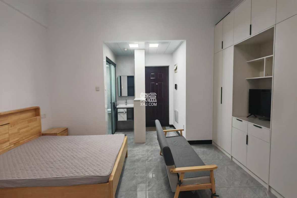 保利香槟国际  1室1厅1卫    31.8万 保利香槟国际  1室1厅1卫    31.8万室内图