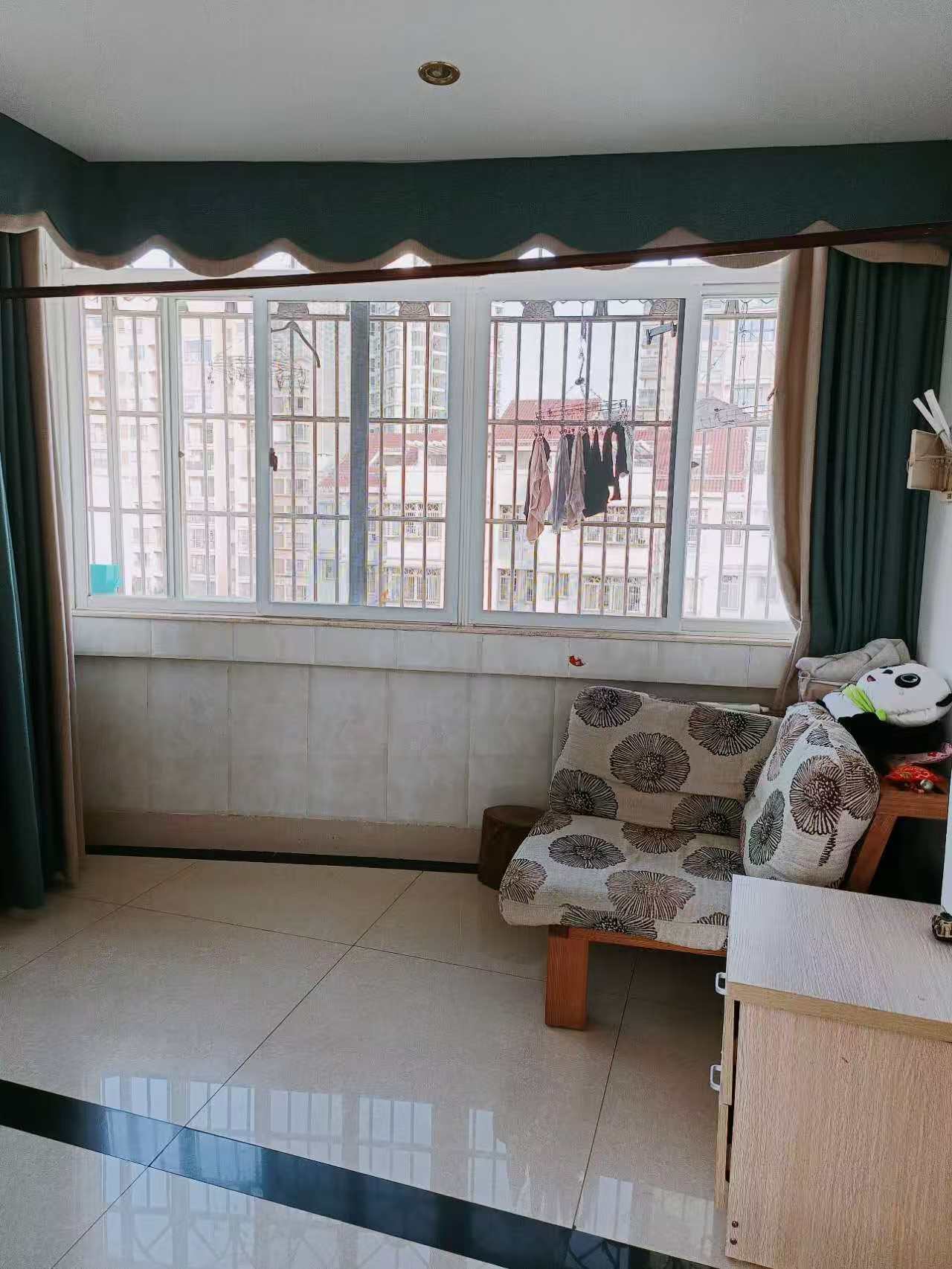 海岸华府 4室2厅2卫 256.0万 海岸华府 4室2厅2卫 256.0万室内图