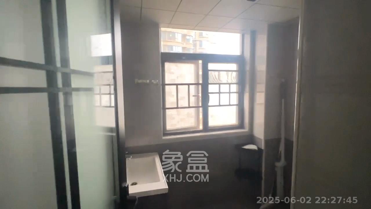 嘉雨兴园  2室1厅1卫   2800.00元/月室内图