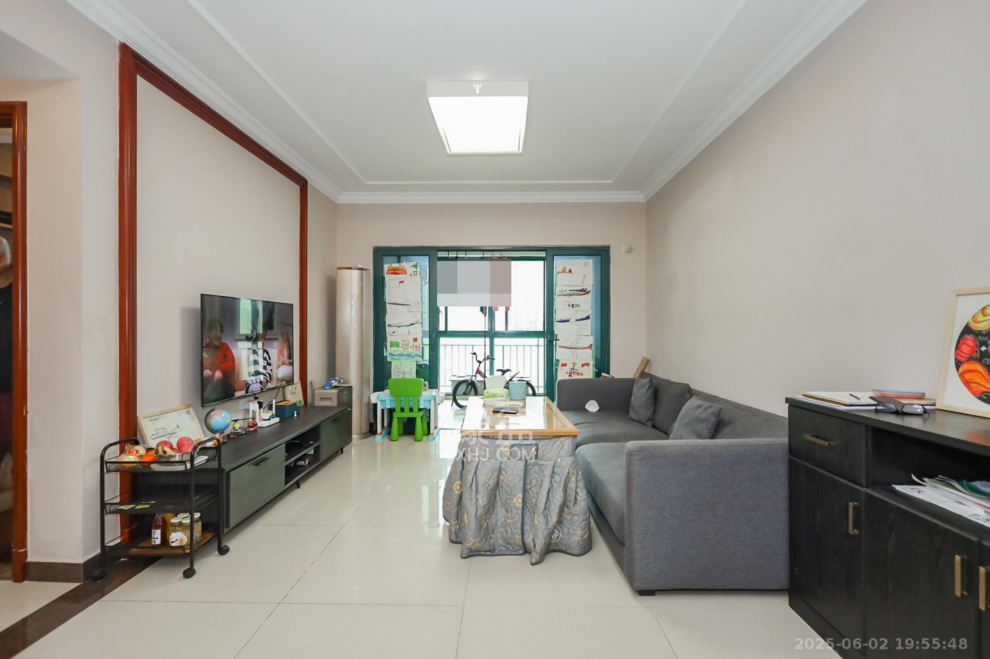 恒大华府  2室2厅1卫    97.0万 恒大华府  2室2厅1卫    97.0万