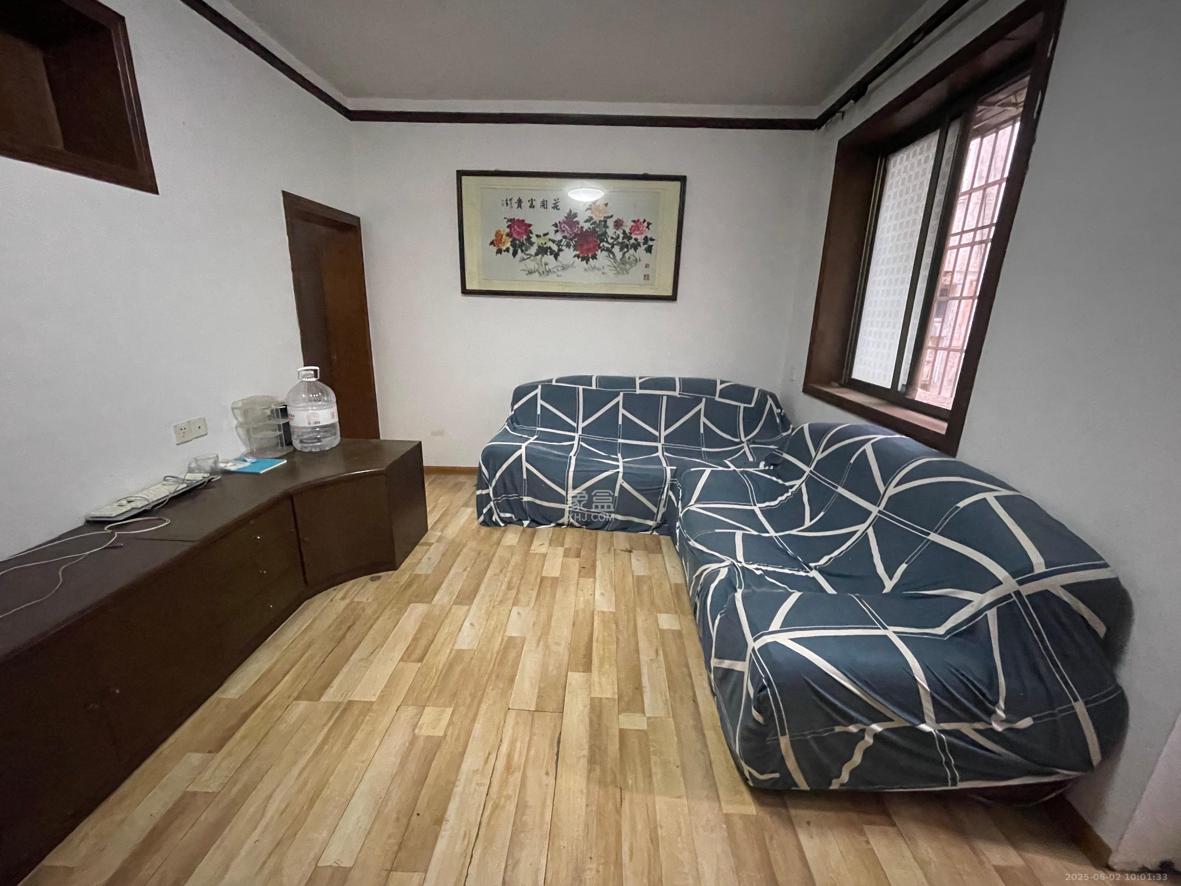 市直属机关宿舍  2室1厅1卫   1600.00元/月室内图1