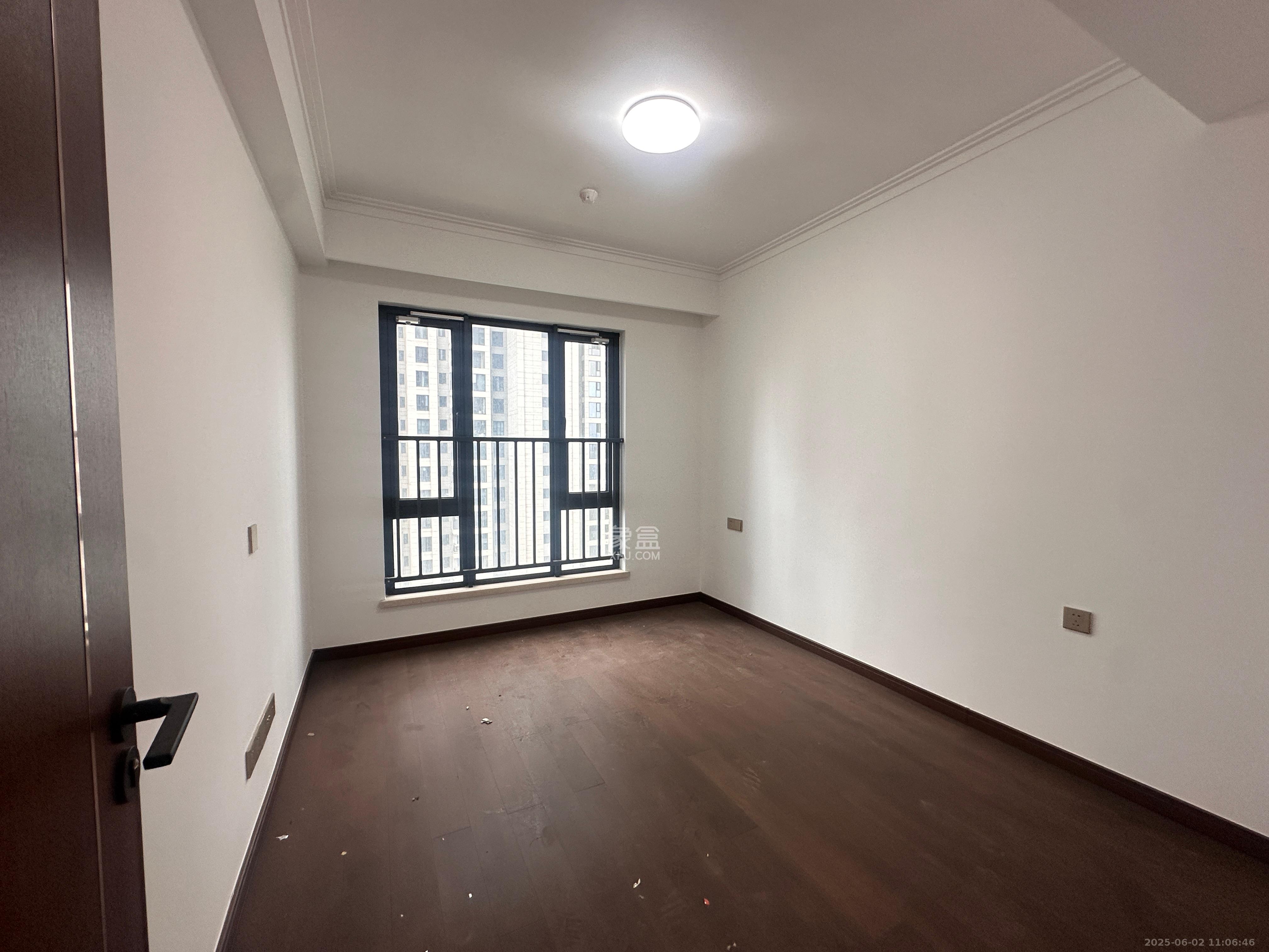 绿地长沙城际空间站(绿地新里佳苑) 4室2厅2卫 3400.0元/月 绿地长沙城际空间站(绿地新里佳苑) 4室2厅2卫 3400.0元/月室内图