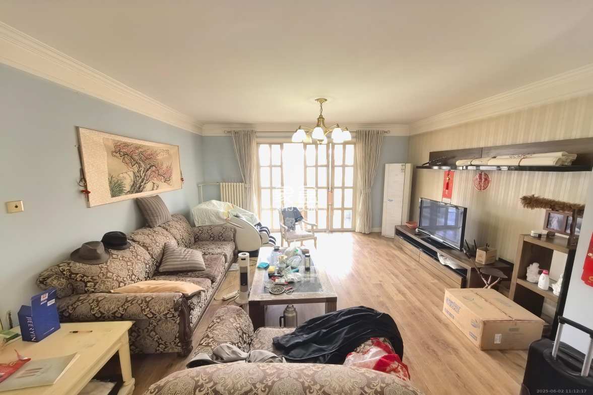 金葳佳园 4室2厅2卫 4000.0元/月 金葳佳园 4室2厅2卫 4000.0元/月室内图