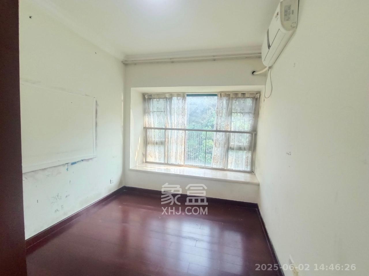 恒大城  4室2厅2卫    3000.0元/月室内图