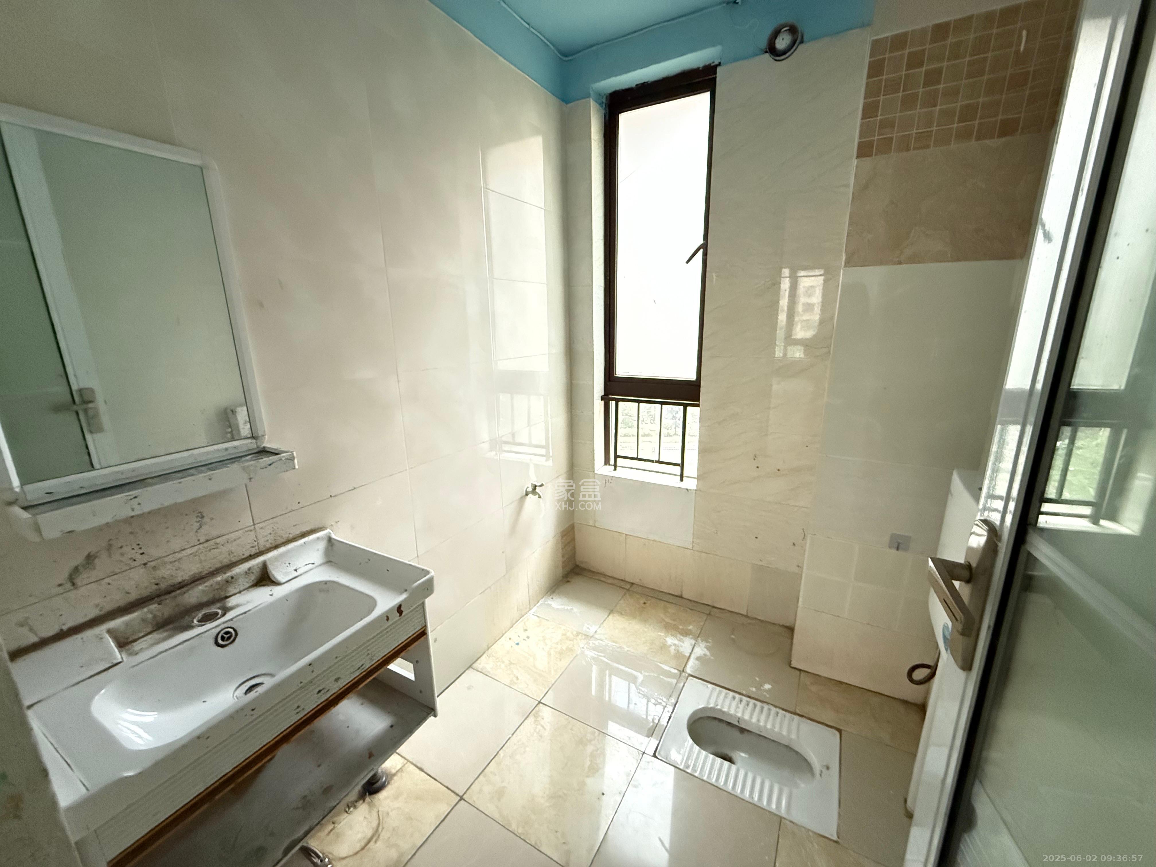 华润橡树湾 3室2厅2卫 2000.0元/月 华润橡树湾 3室2厅2卫 2000.0元/月室内图