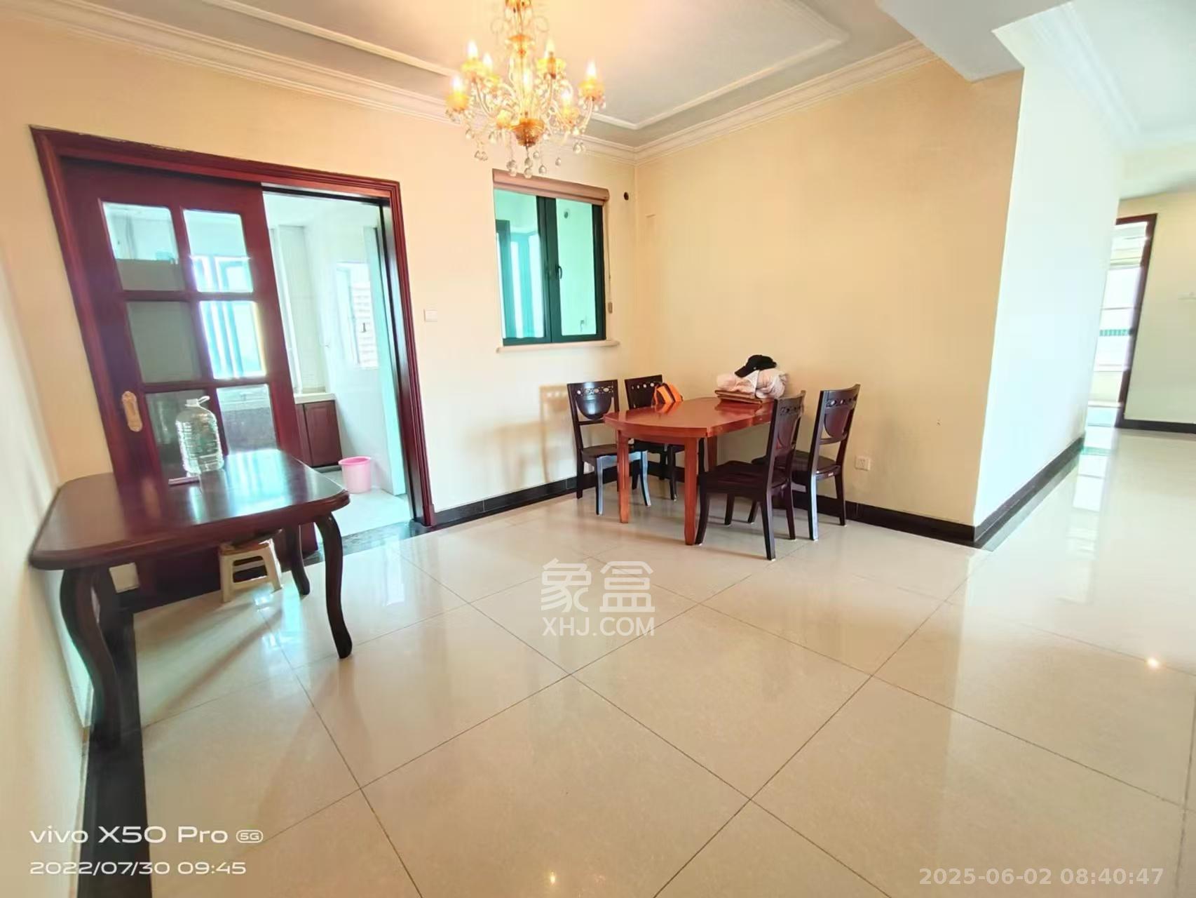 恒大华府  4室2厅2卫    3600.0元/月 恒大华府  4室2厅2卫    3600.0元/月室内图