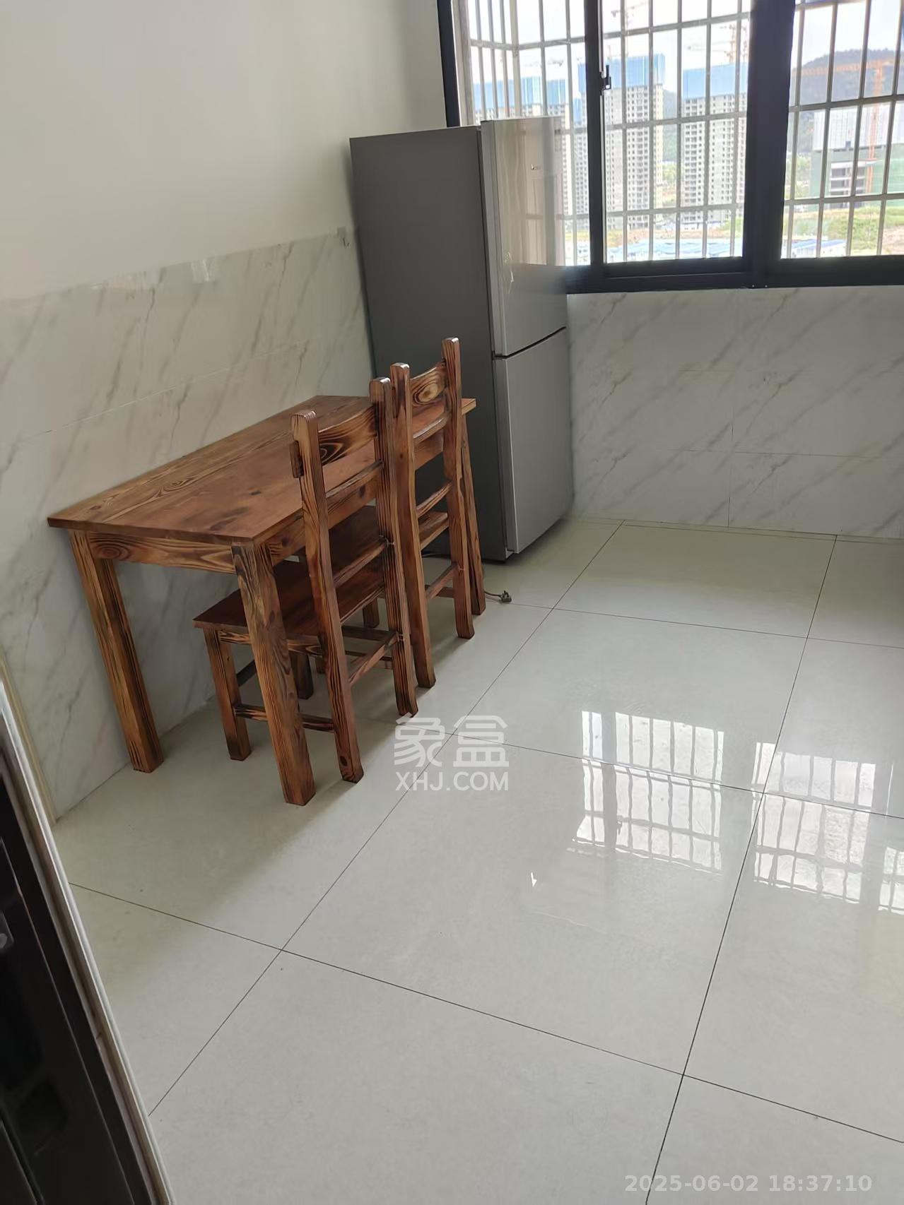 嘉顺苑 1室1厅1卫 1200.0元/月 嘉顺苑 1室1厅1卫 1200.0元/月室内图