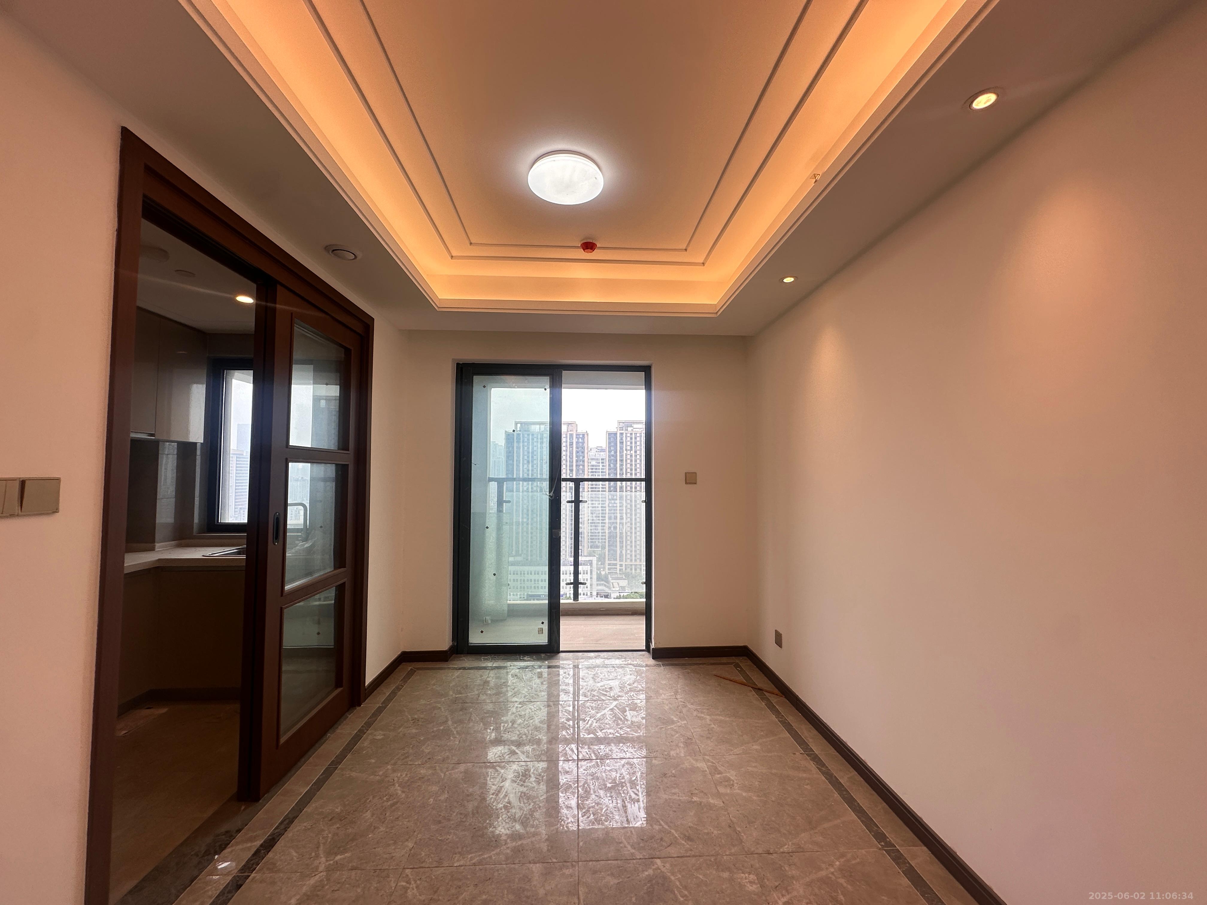 绿地长沙城际空间站(绿地新里佳苑) 4室2厅2卫 3400.0元/月 绿地长沙城际空间站(绿地新里佳苑) 4室2厅2卫 3400.0元/月室内图