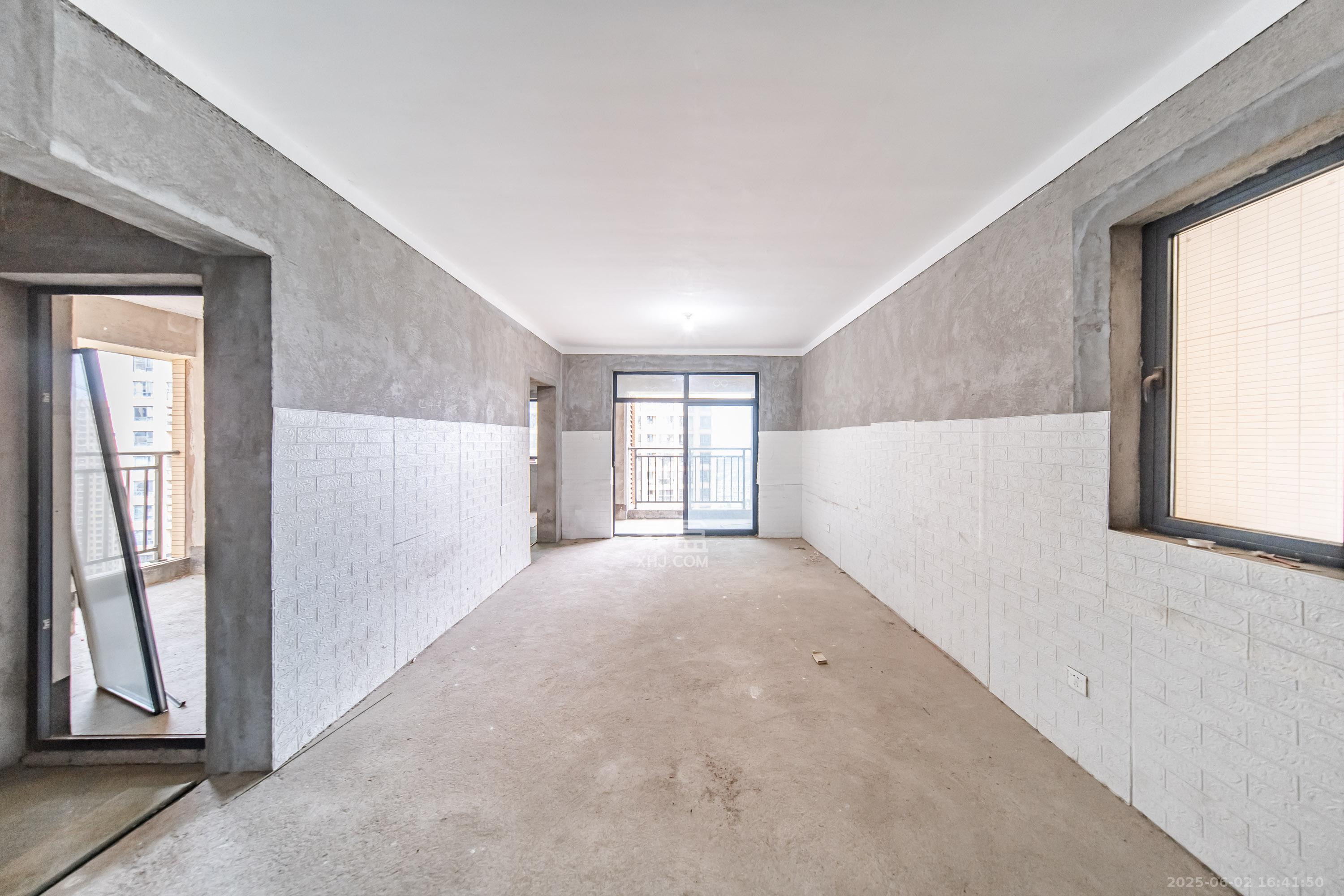 湘熙水郡(观澜海赋家园) 3室1厅1卫 100.0万 湘熙水郡(观澜海赋家园) 3室1厅1卫 100.0万客厅