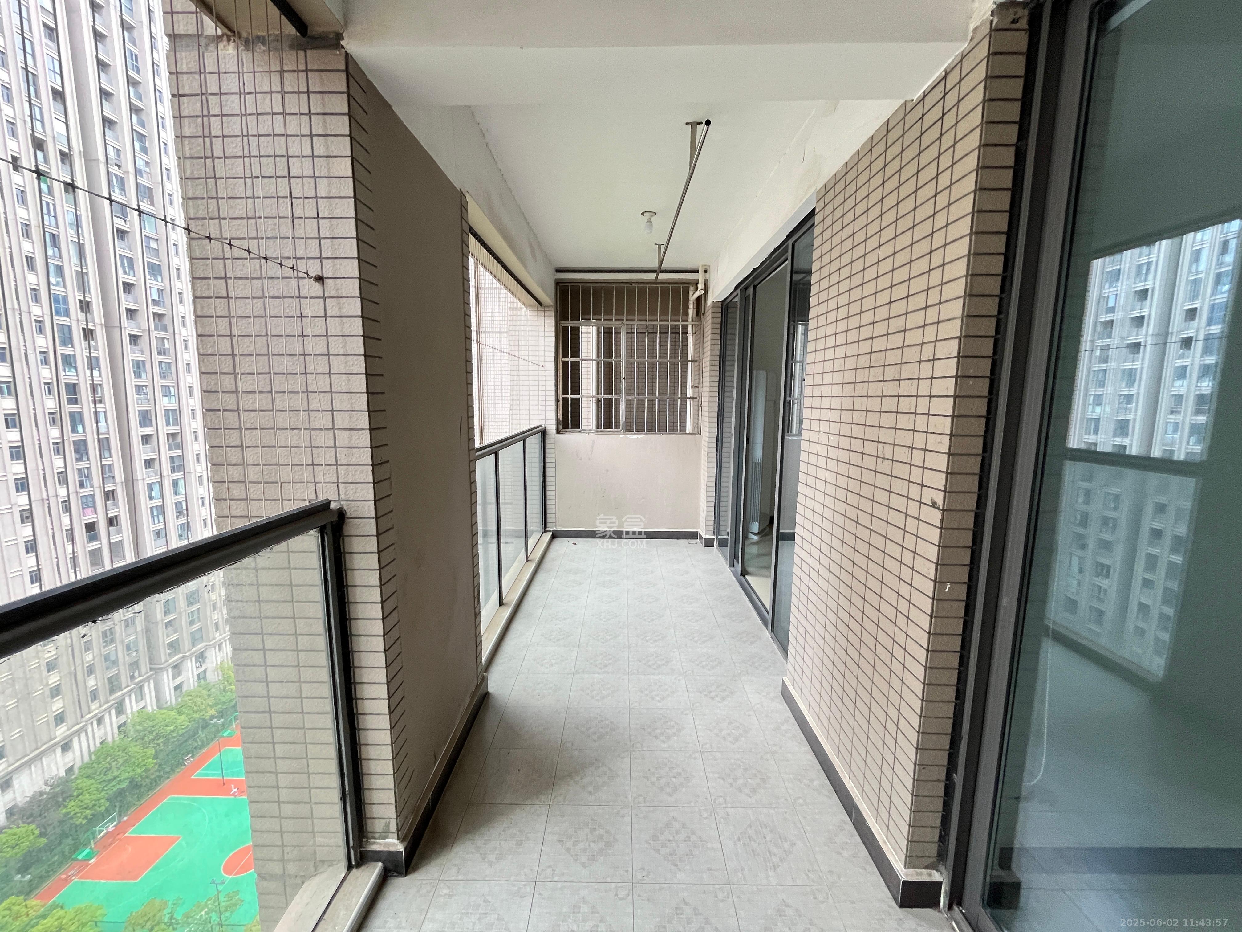 八方小区C区  1室1厅2卫   3800.00元/月室内图