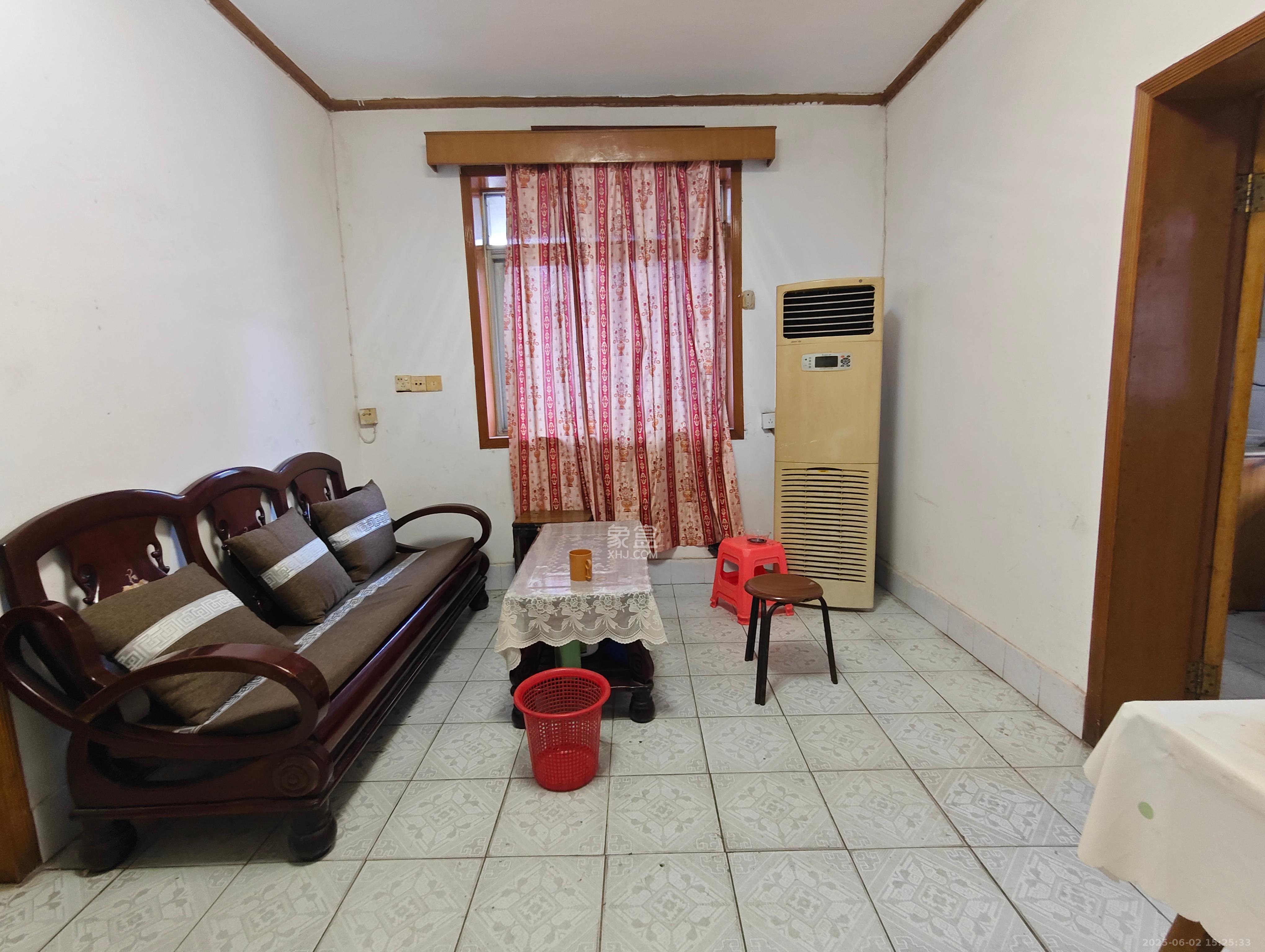 国庆新村 3室1厅1卫 1480.0元/月 国庆新村 3室1厅1卫 1480.0元/月室内图