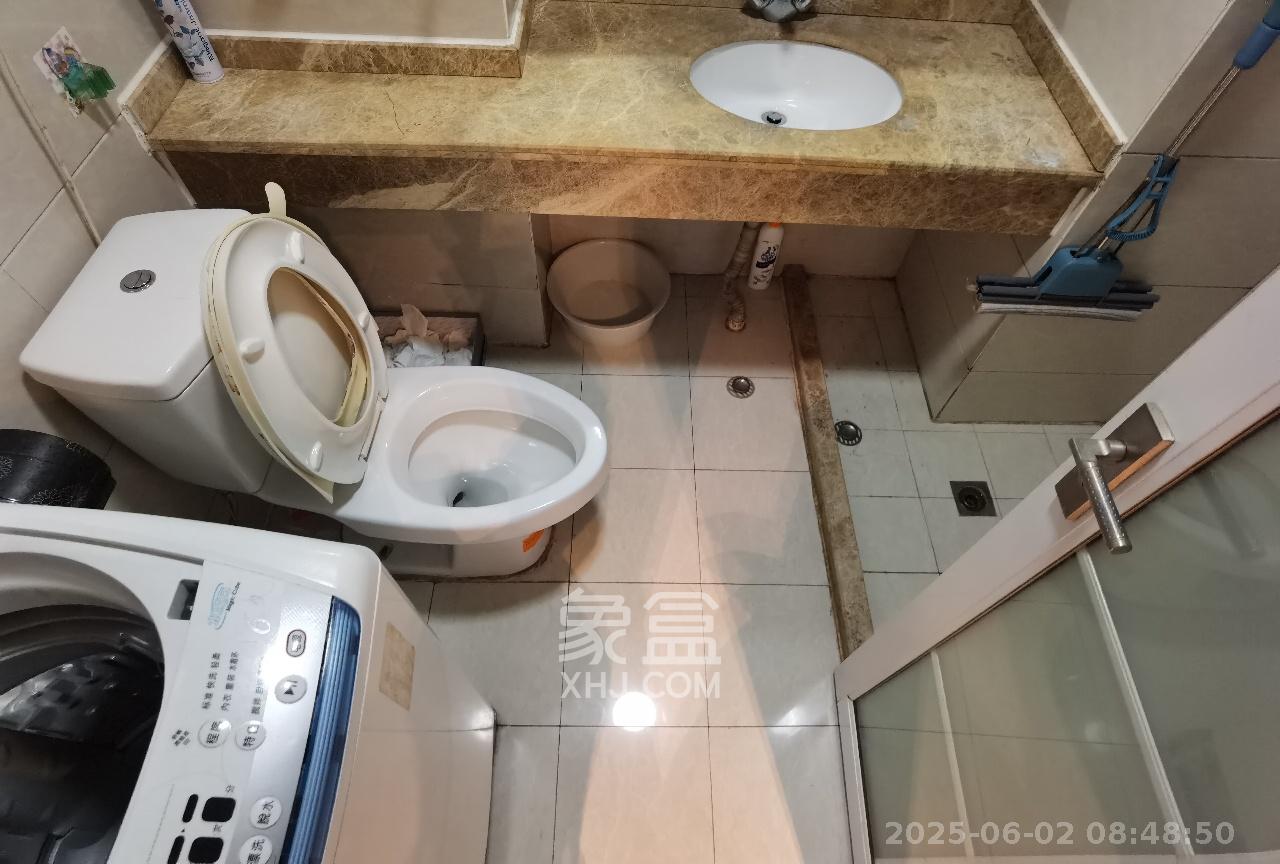 西子一间  1室1厅1卫   1800.00元/月室内图