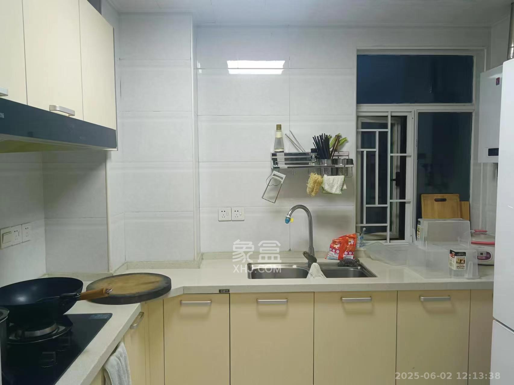 新蕾品阁居 4室2厅2卫 1900.0元/月 新蕾品阁居 4室2厅2卫 1900.0元/月室内图